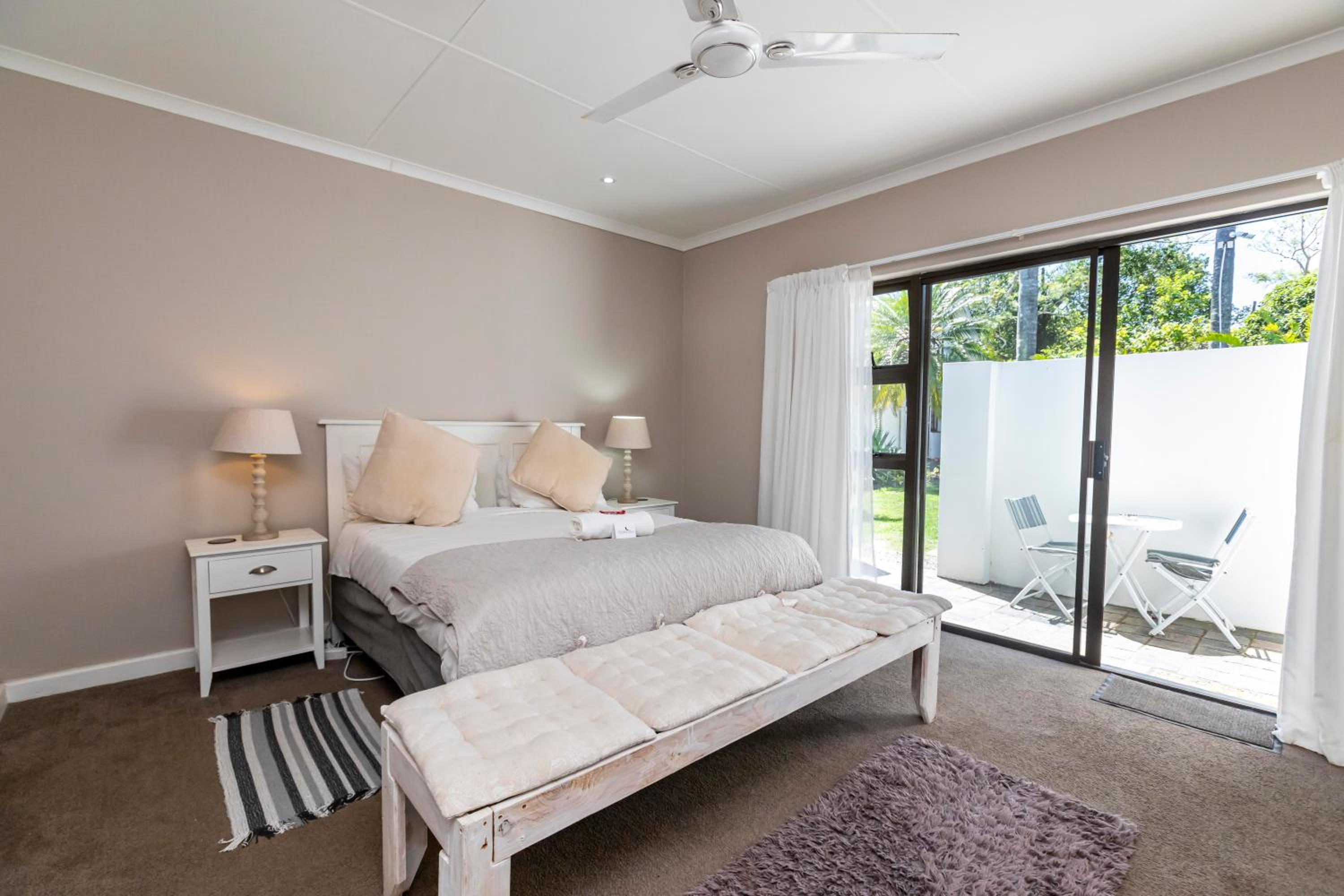 Deluxe Double Room with Shower photo 1