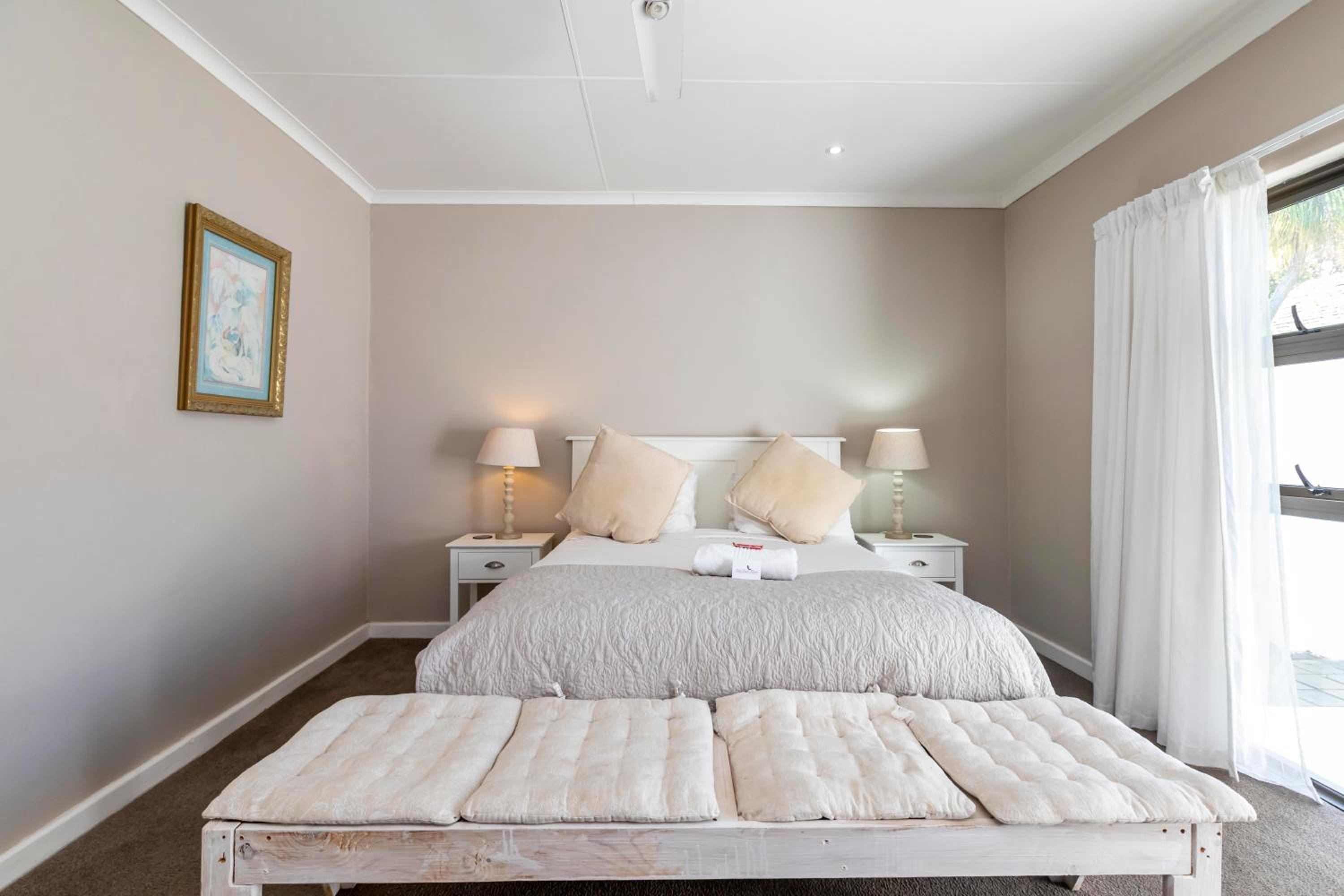 Deluxe Double Room with Shower photo 2