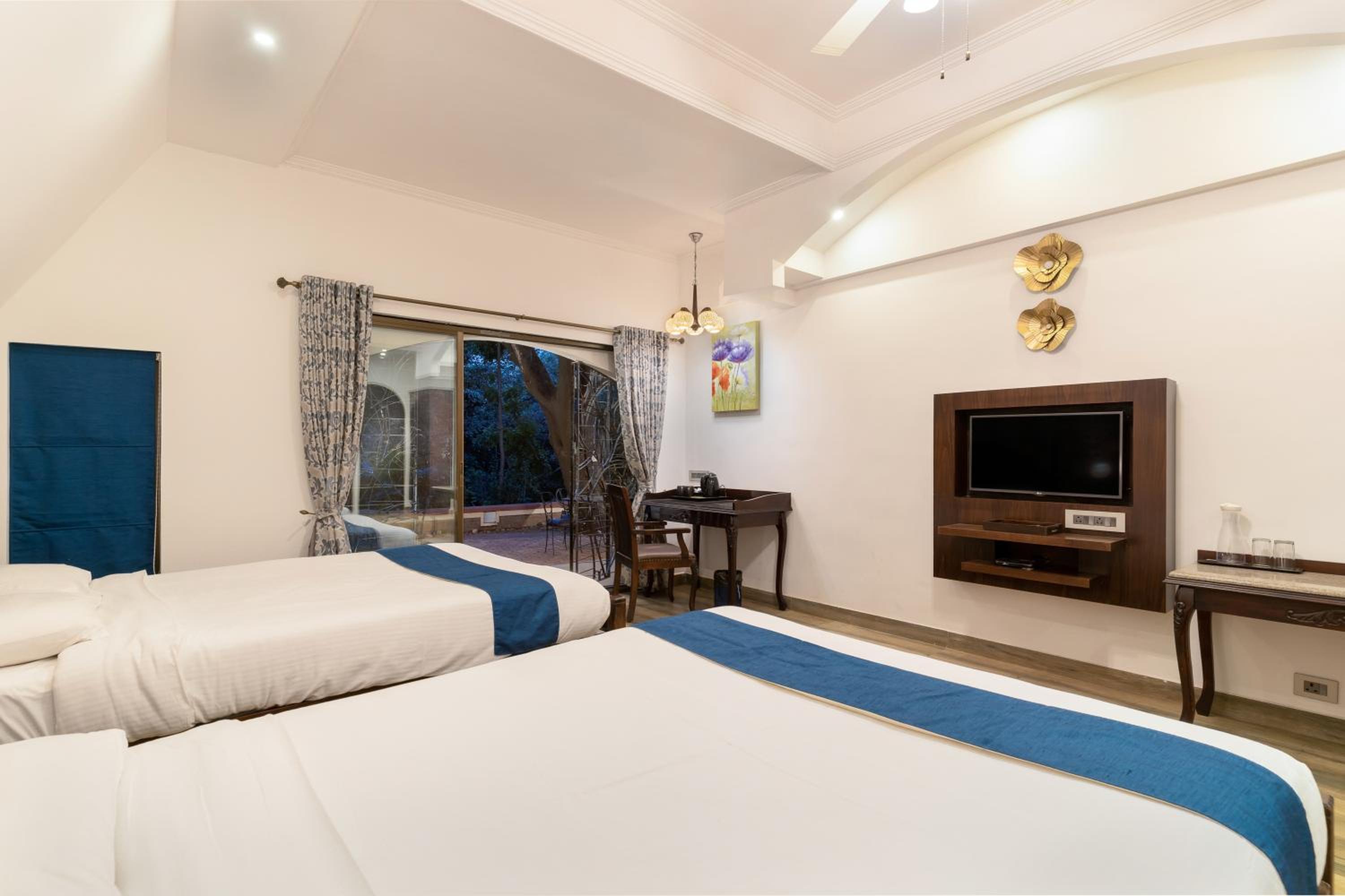 Queen Room with Garden View photo 2