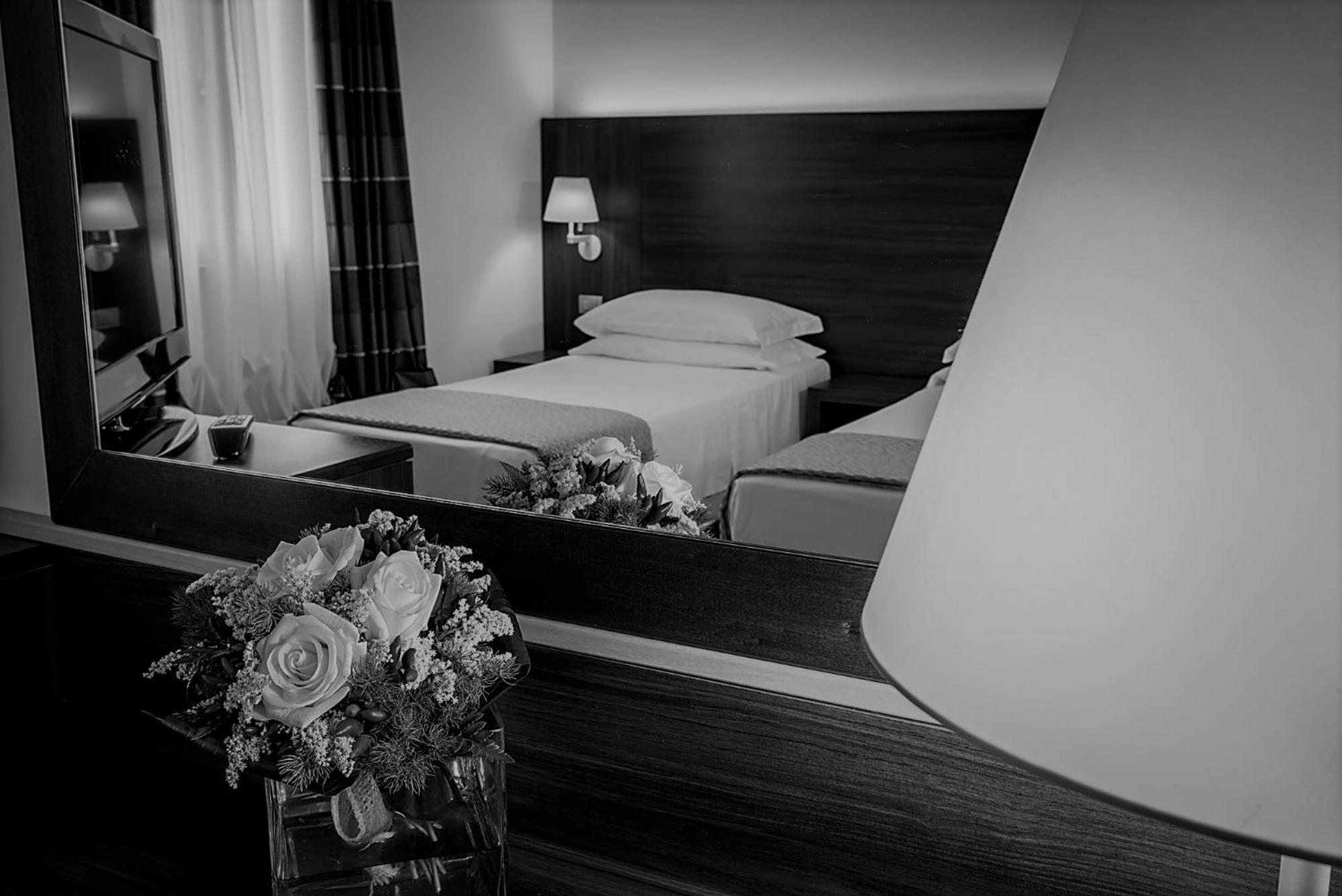 Superior Twin Room - Photo 17