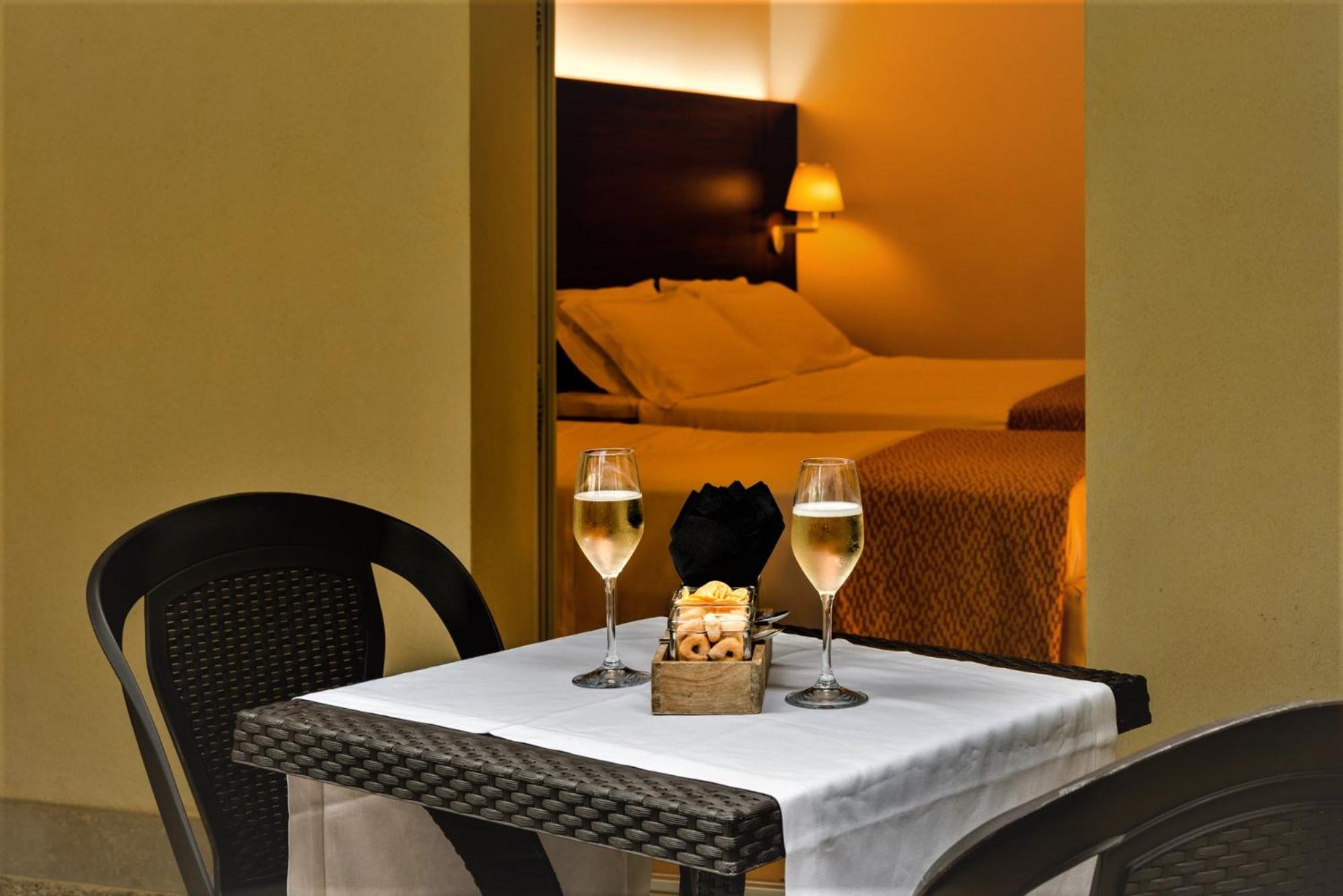 Triple Room - Photo 16