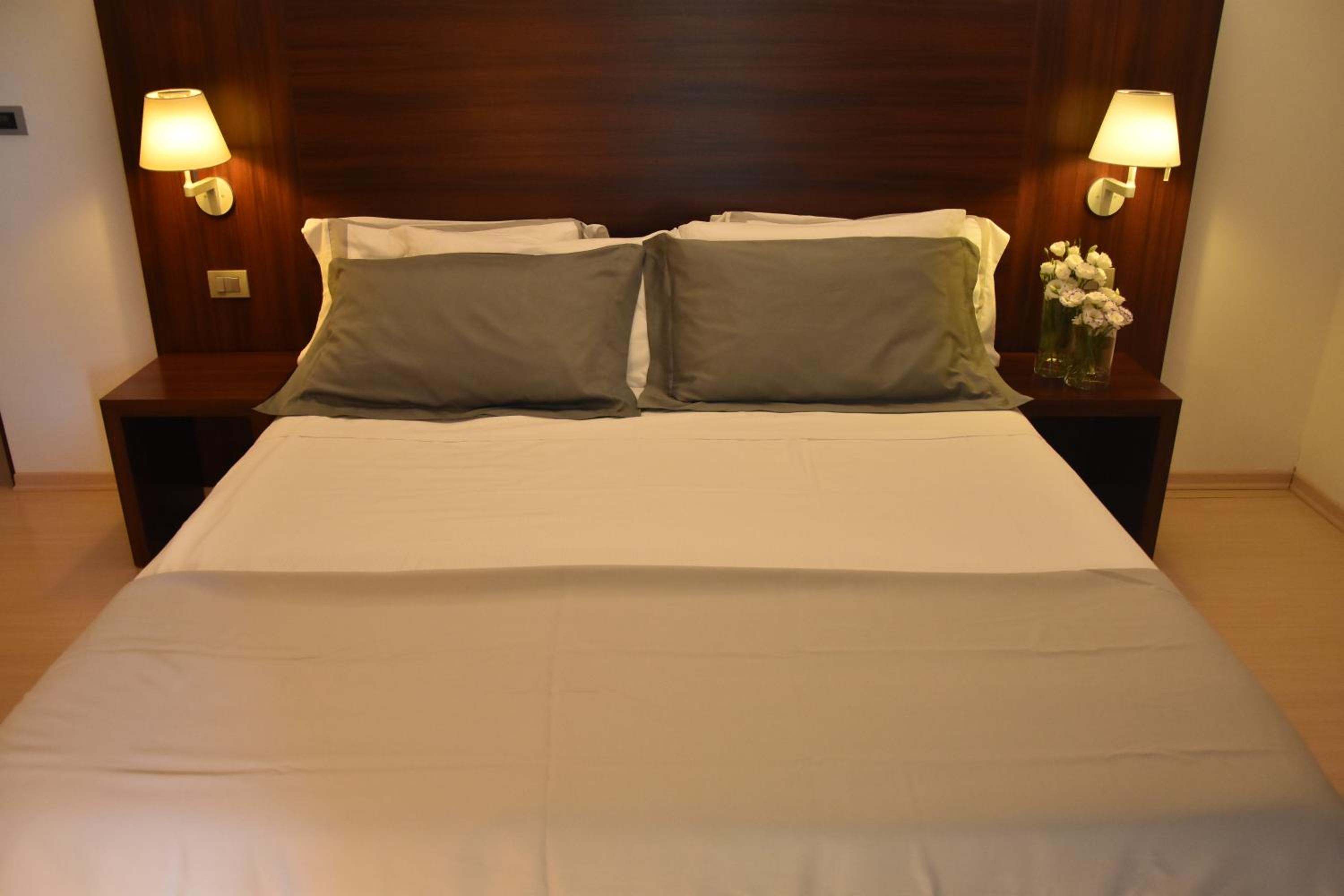 Superior Twin Room - Photo 4