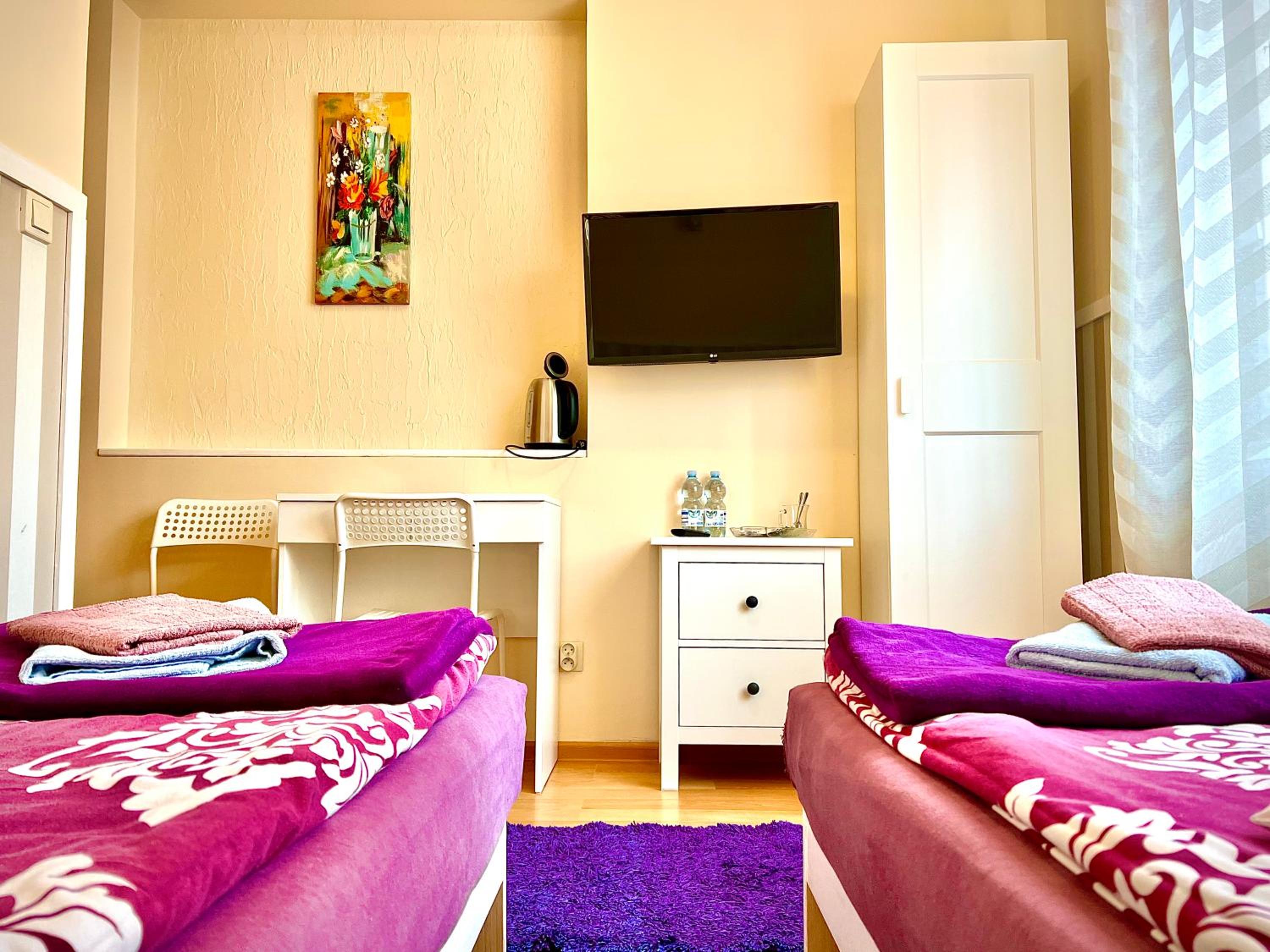 Economy Double Room - Photo 1