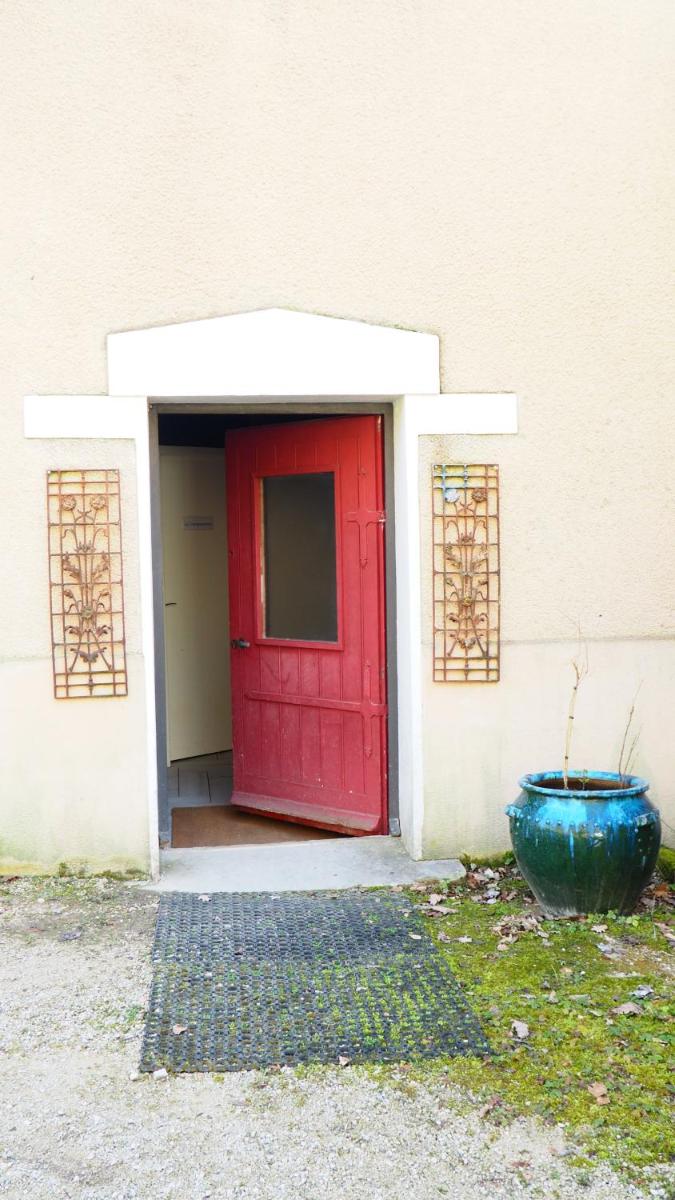Deluxe Double Room with Shower - Photo 3