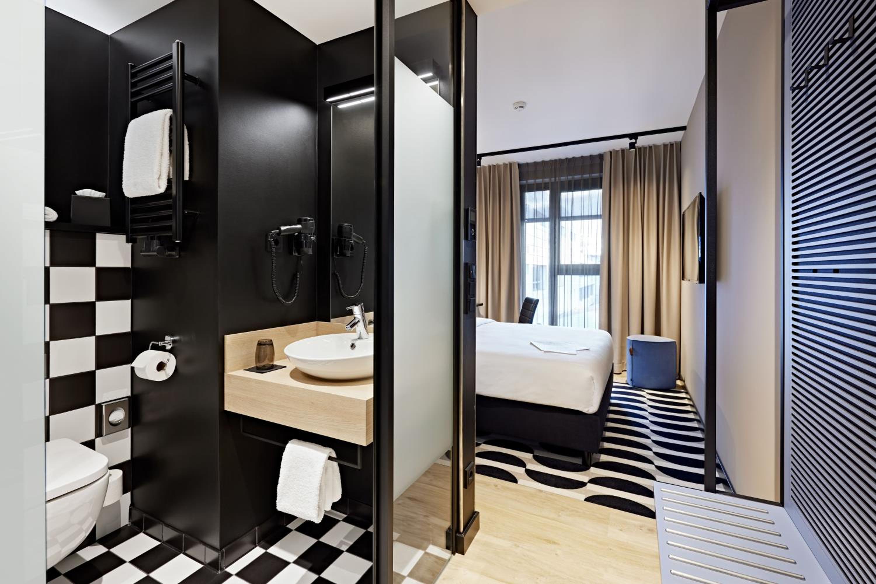 Standard Double Room - Photo 3