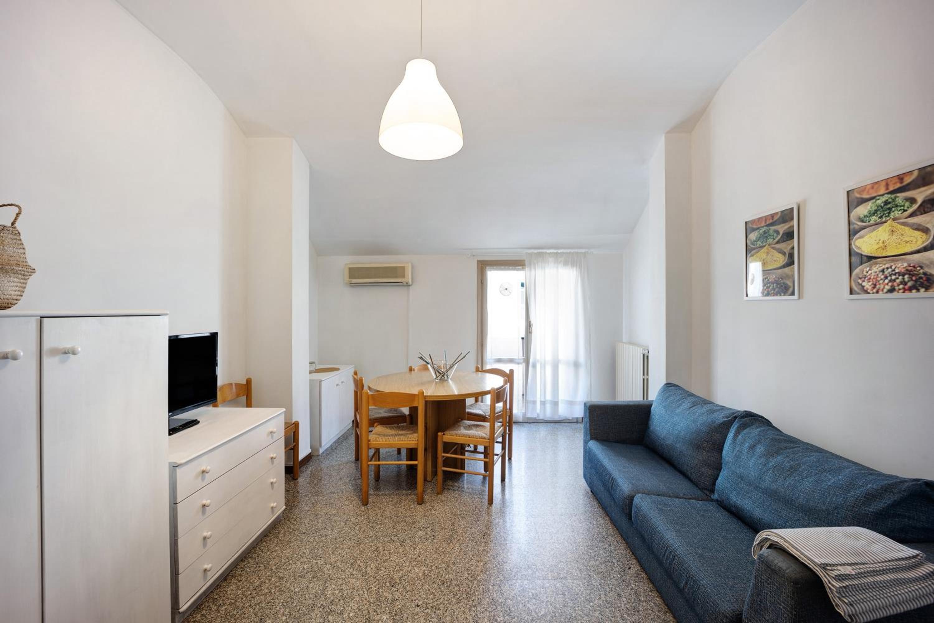 One-Bedroom Apartment with Garden View photo 1