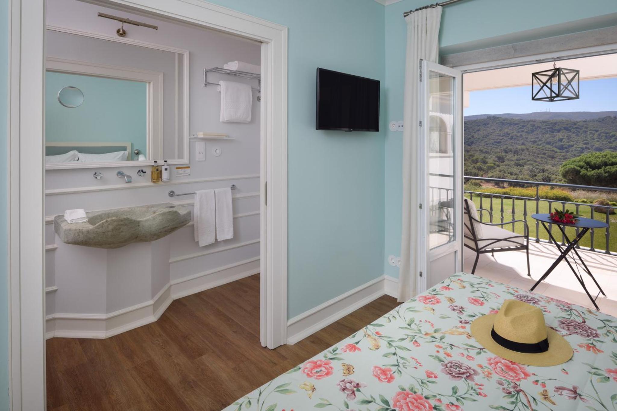 Premium Double Room photo 3