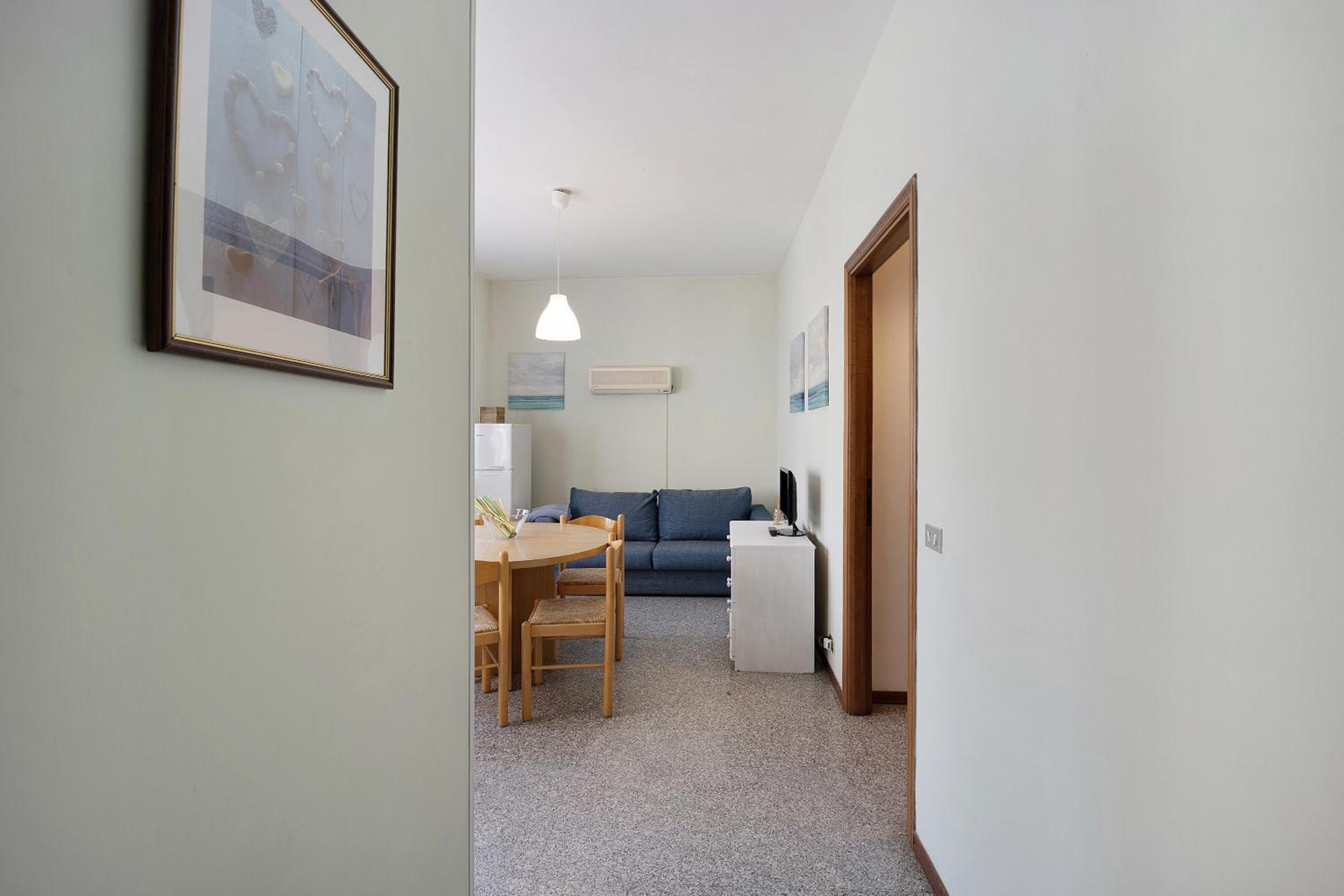 One-Bedroom Apartment with Garden View photo 2