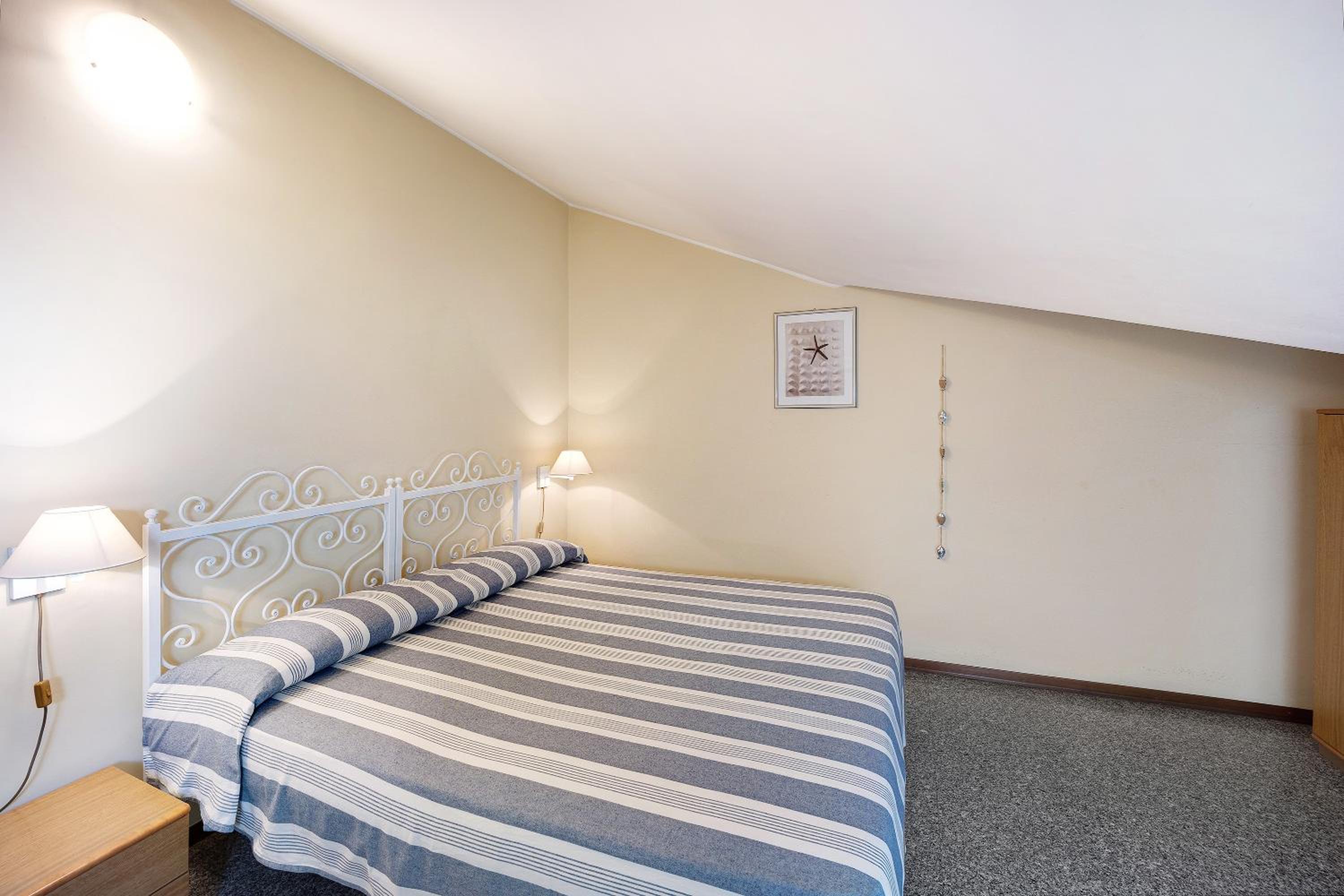 One-Bedroom Apartment with Garden View photo 1