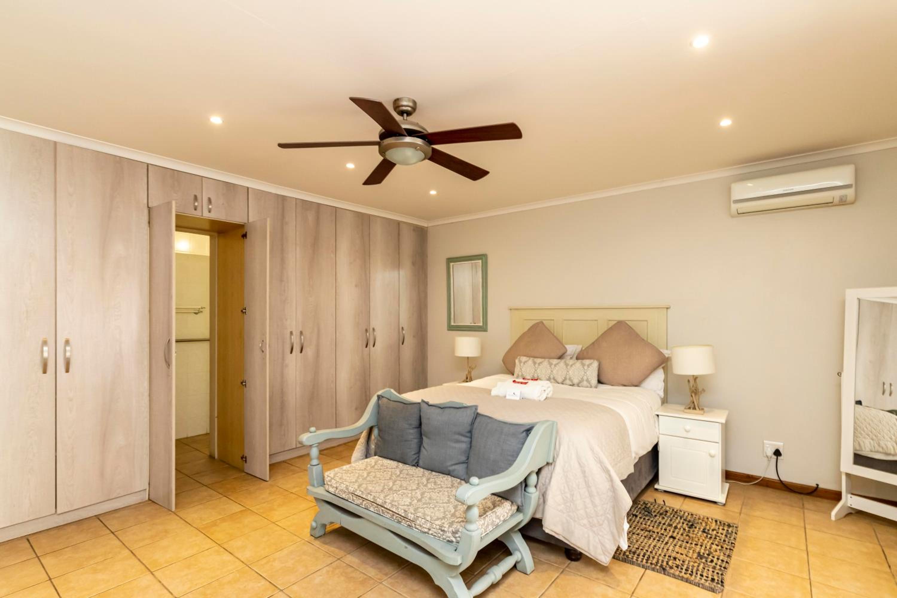 Deluxe Queen Room photo 1