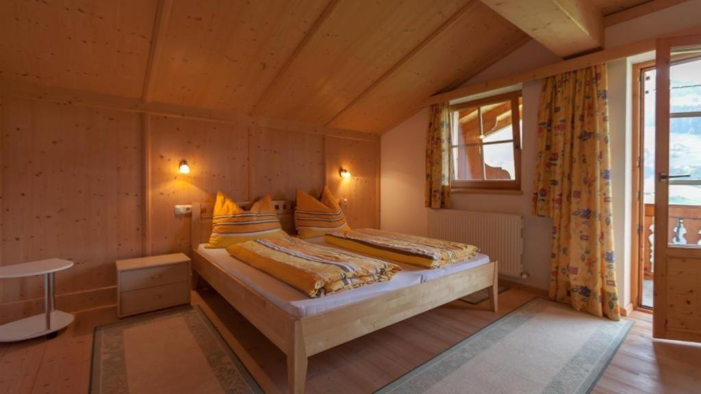 Holiday Home with Bath photo 1