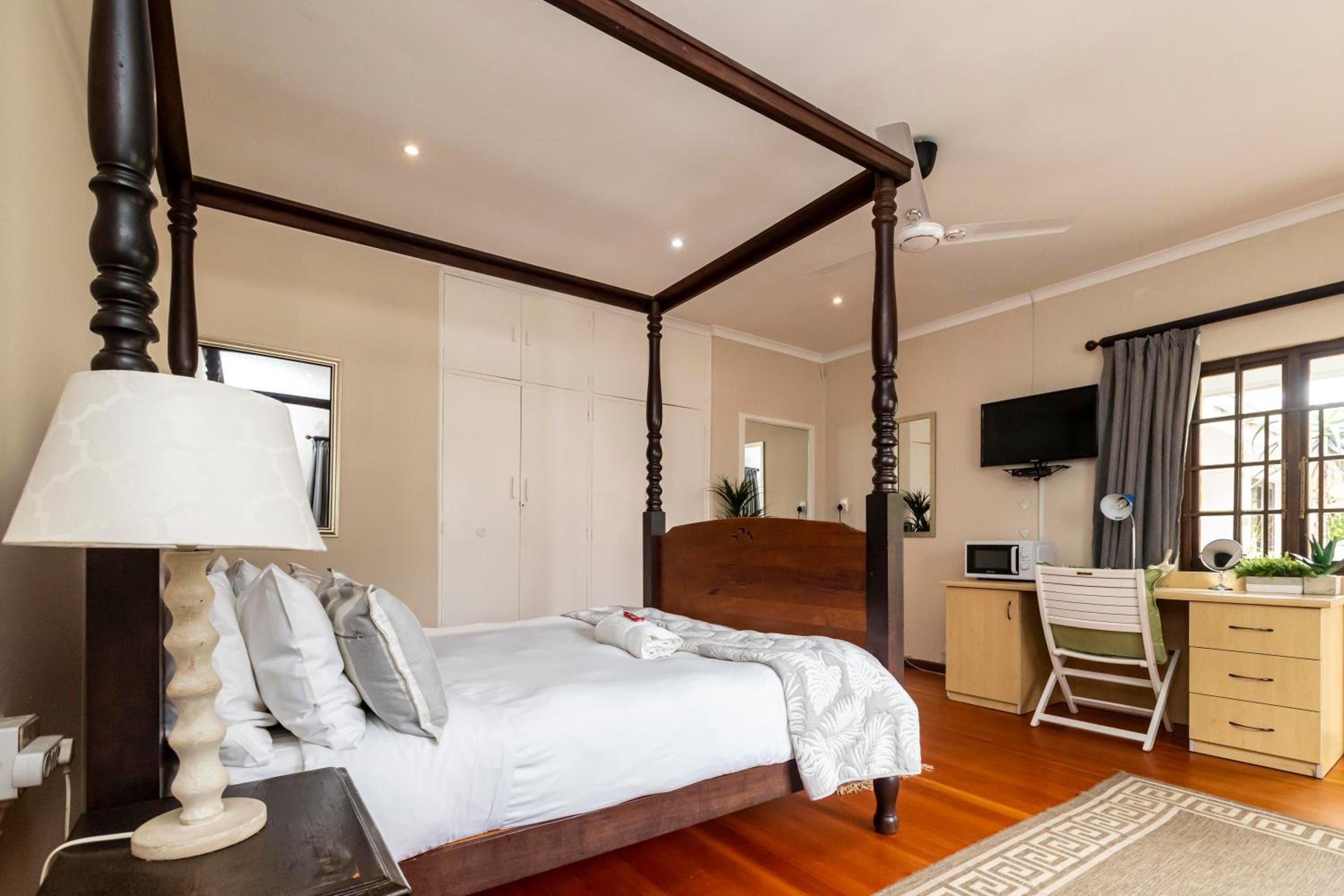 Double Room with Garden View photo 1