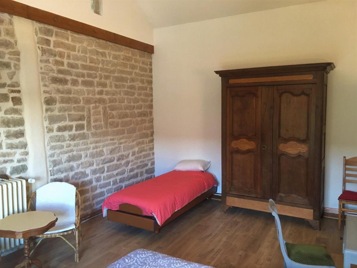 Two-Bedroom Apartment - Photo 7