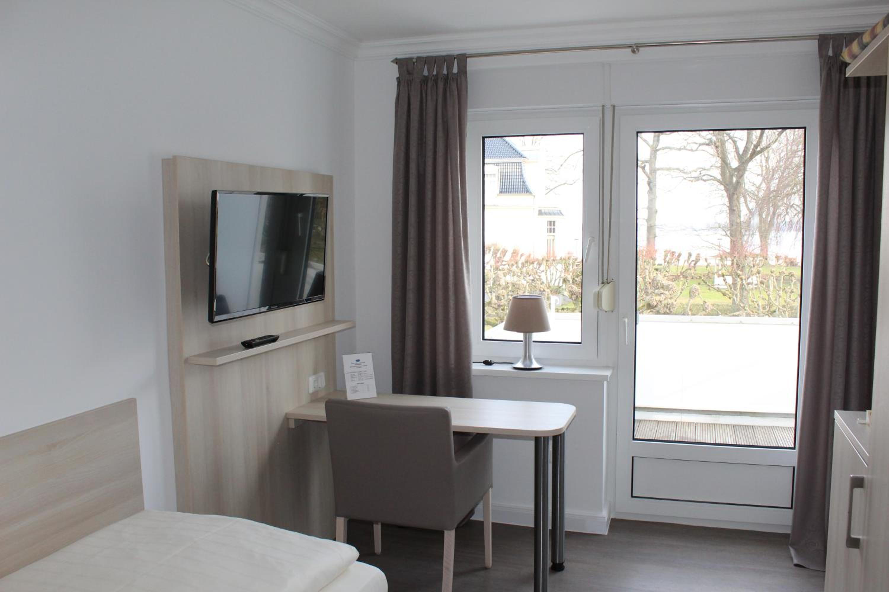 Single Room photo 3
