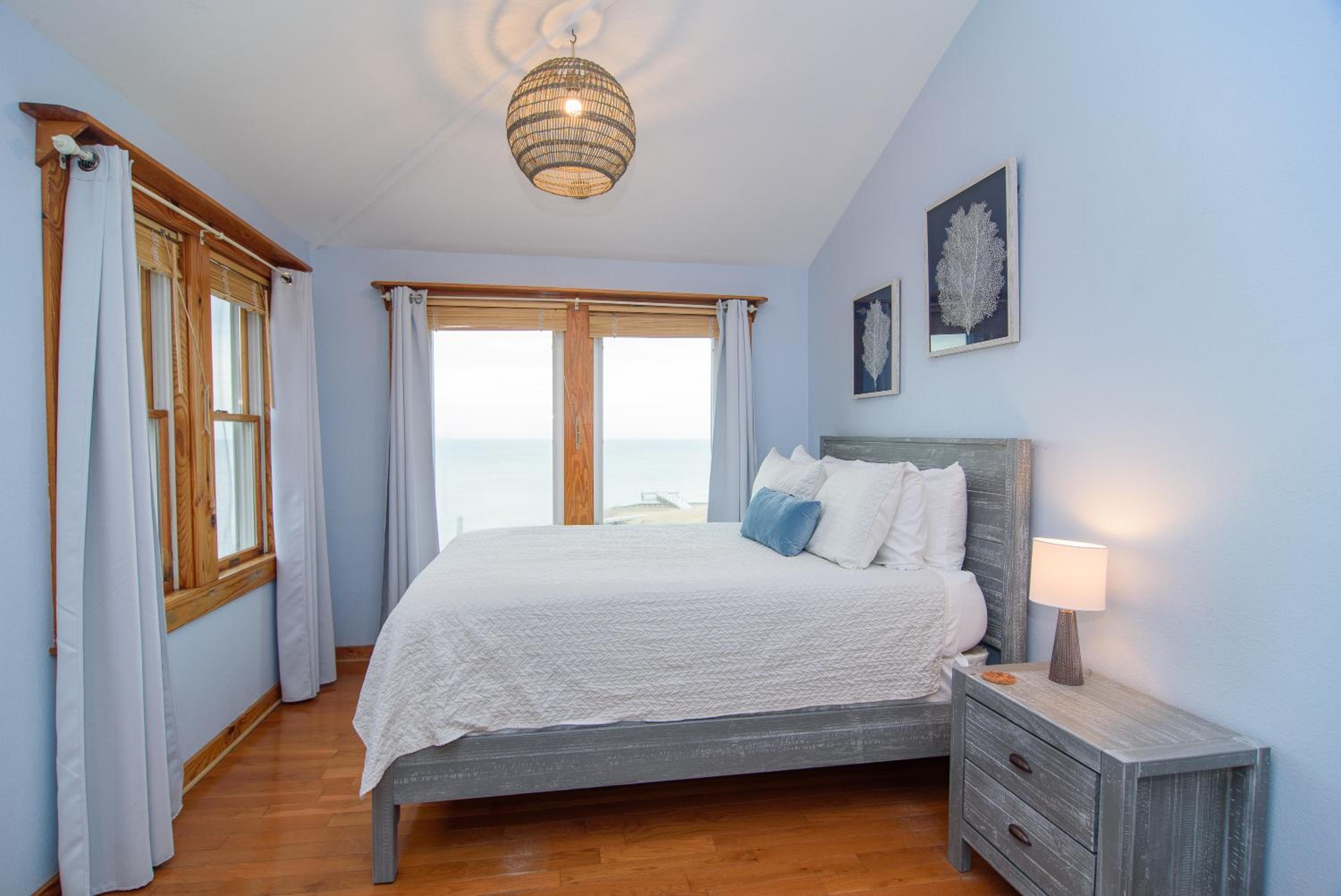 Queen Room with Sea View