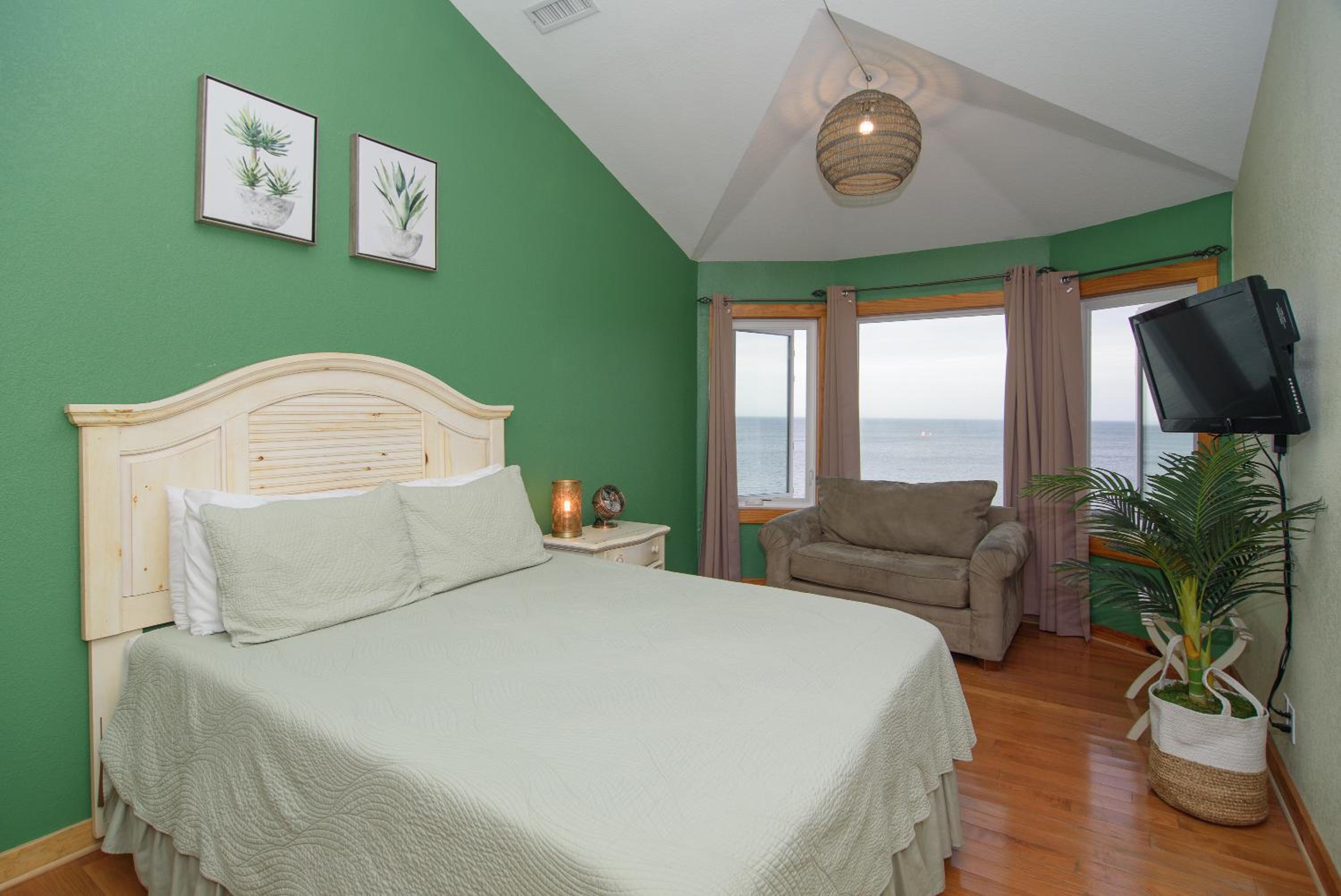 Queen Room with Sea View