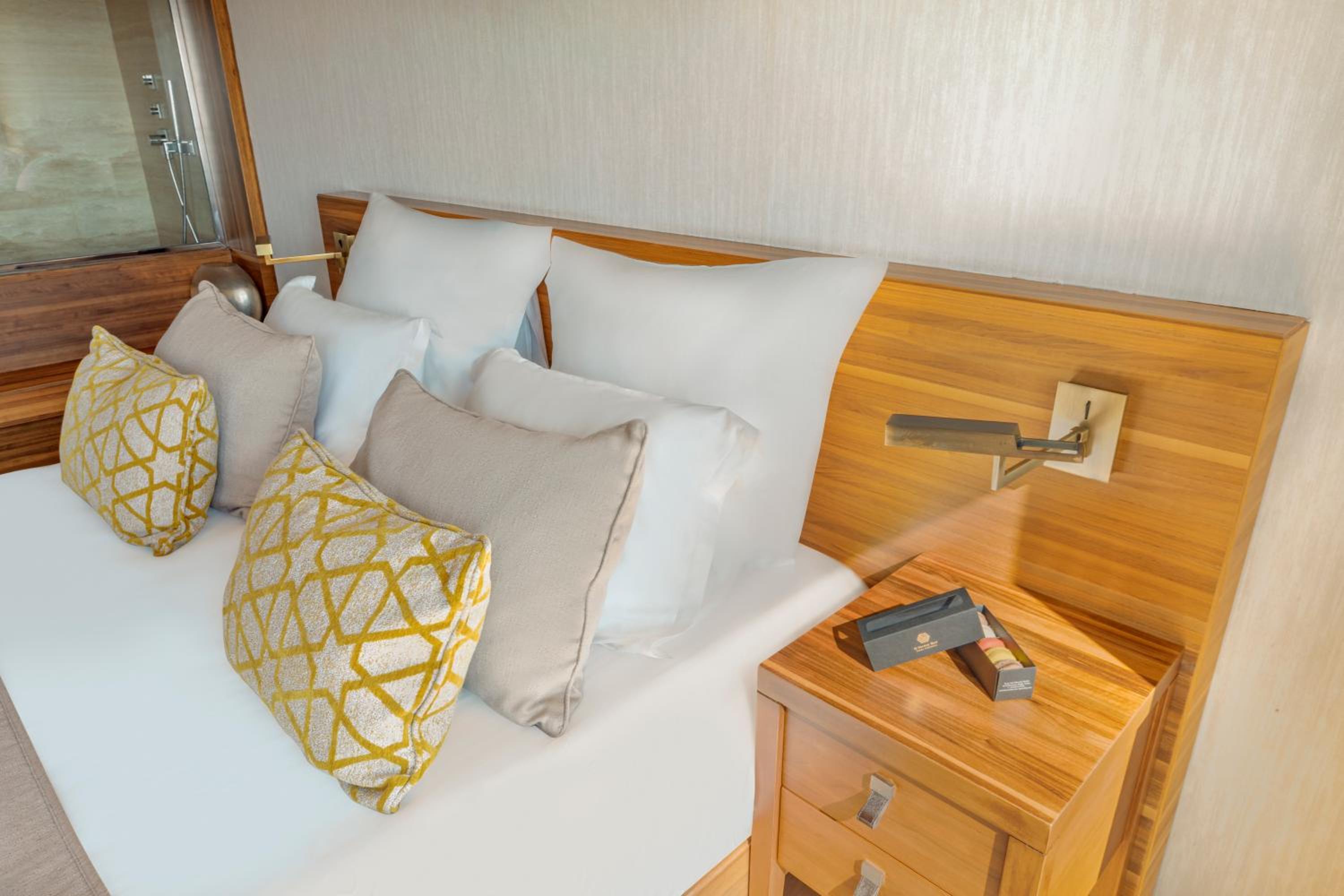 Classic Room with Sea View - Photo 6