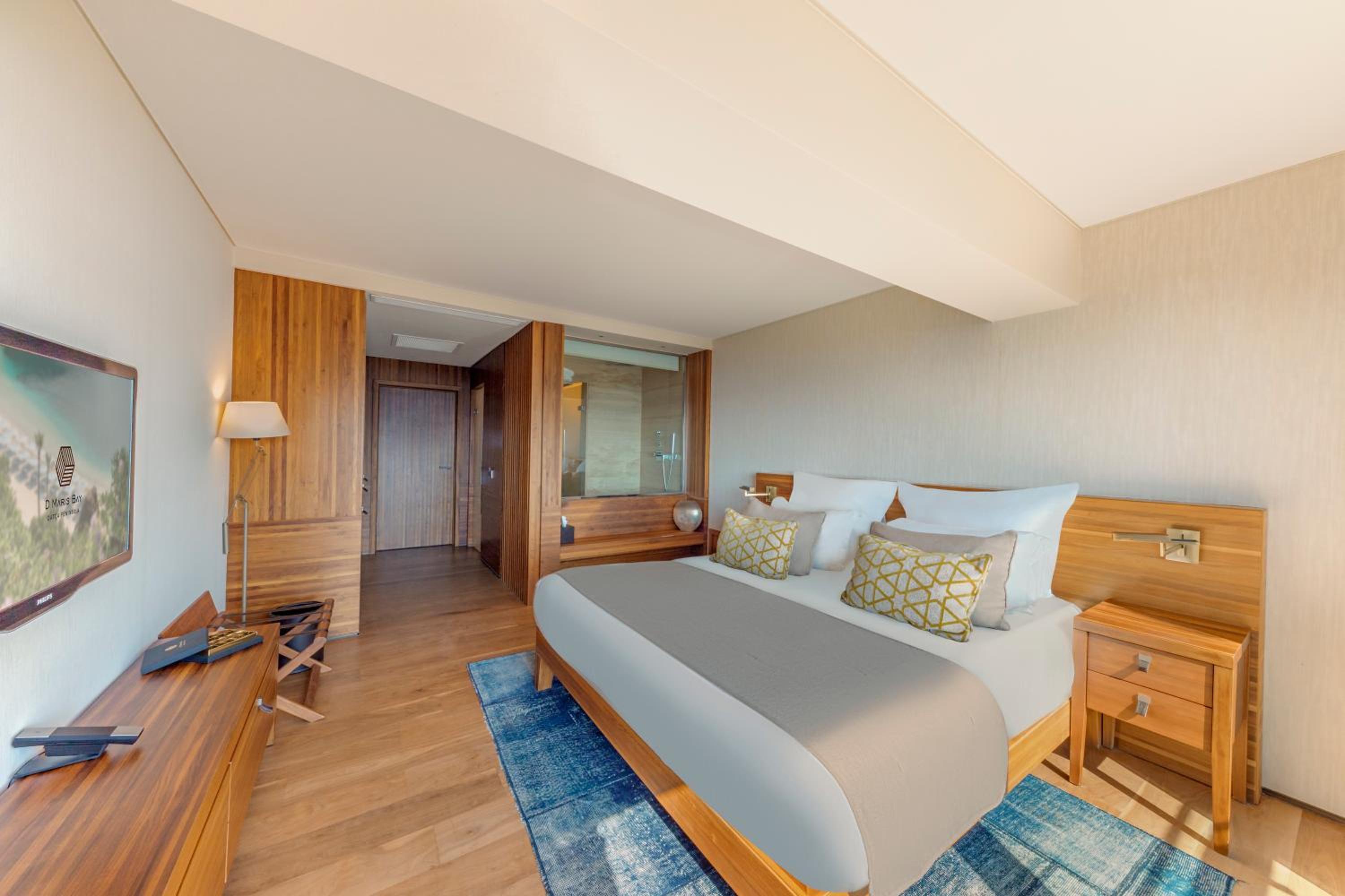 Classic Room with Sea View - Photo 4