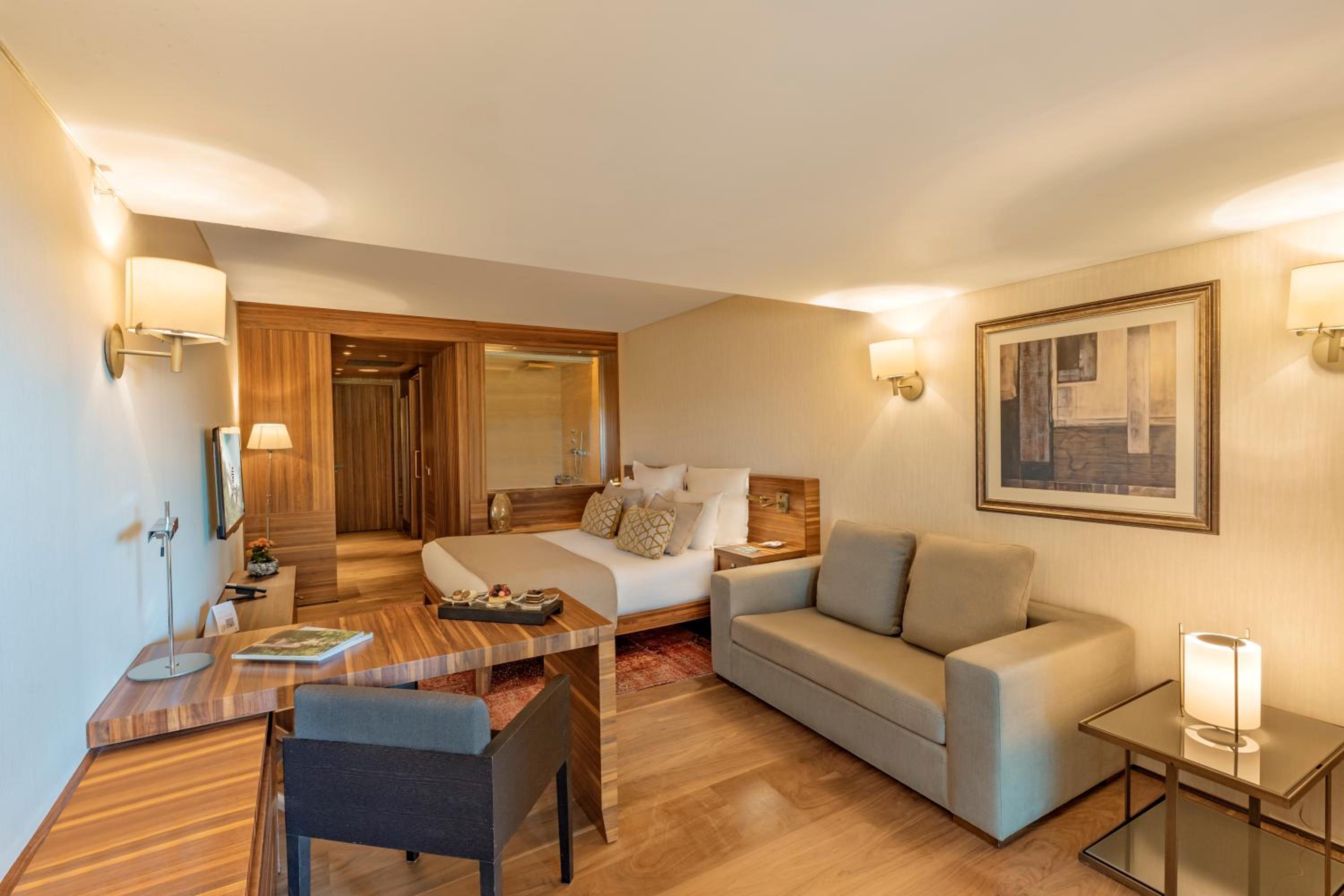 Superior Double Room with Land View - Photo 2
