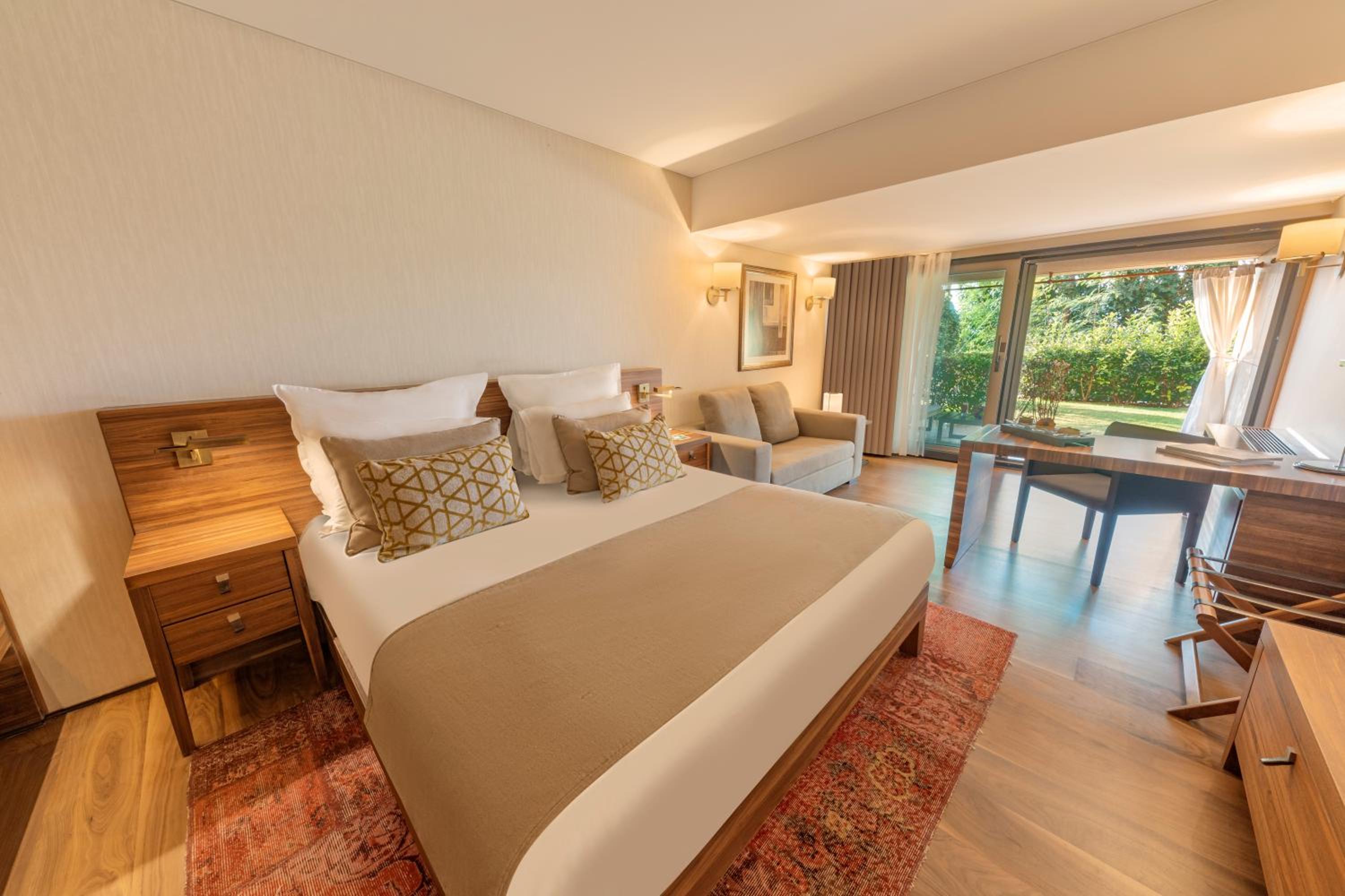 Superior Double Room with Land View - Photo 11