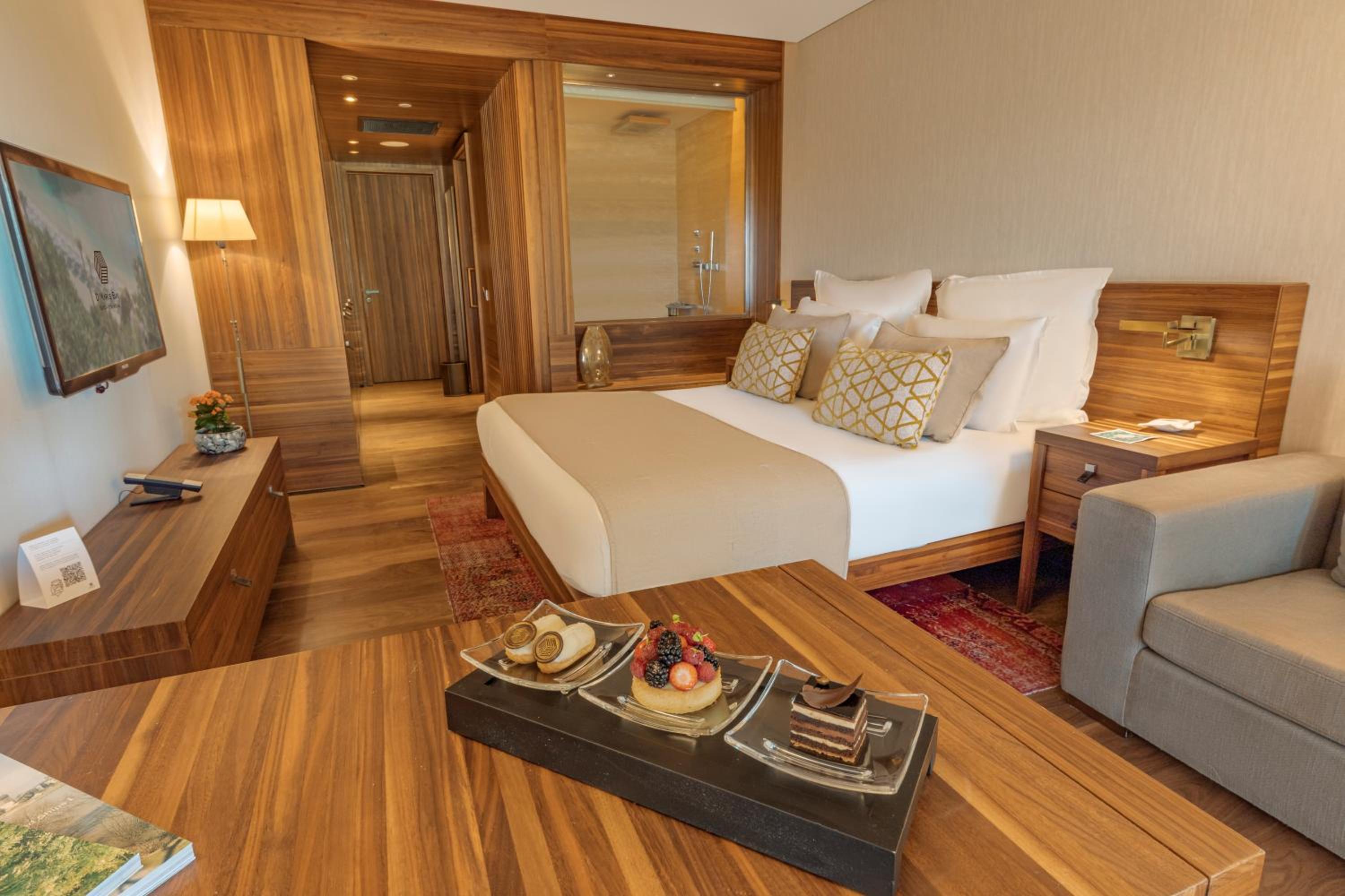 Superior Double Room with Land View - Photo 8