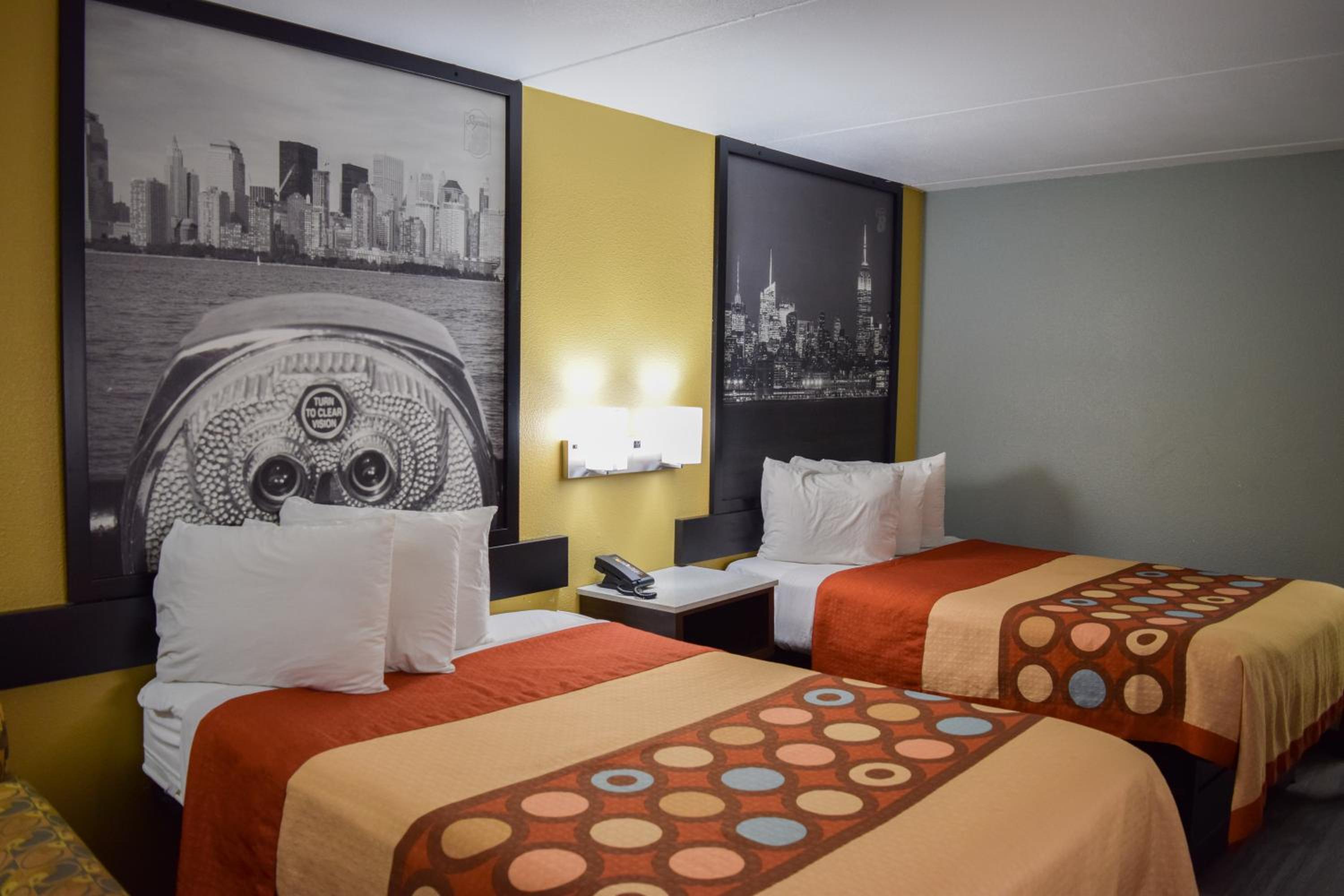Double Room with Two Double Beds - Non-Smoking - Photo 8