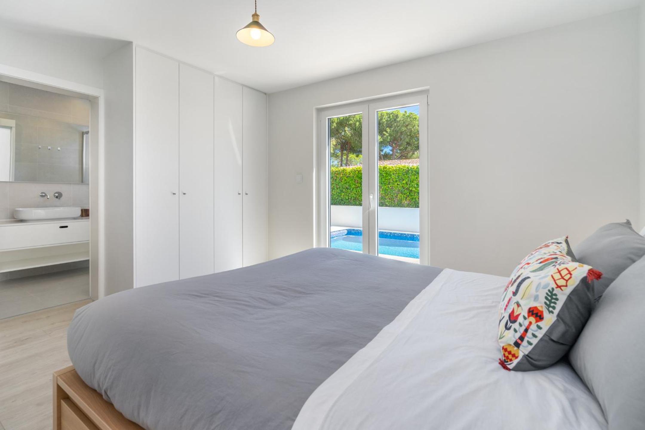 Villa com Piscina Privada