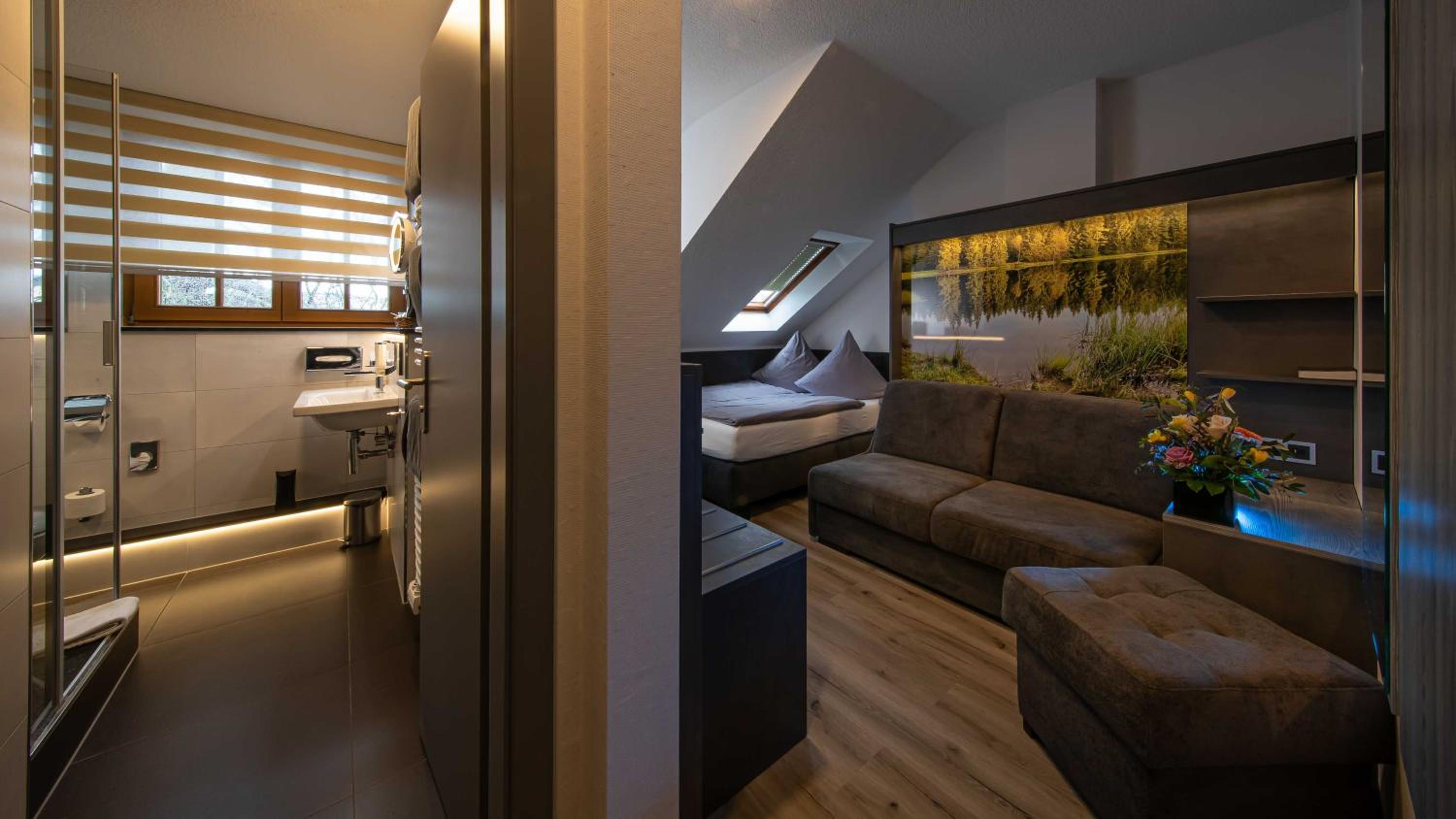 Budget Double Room photo 2