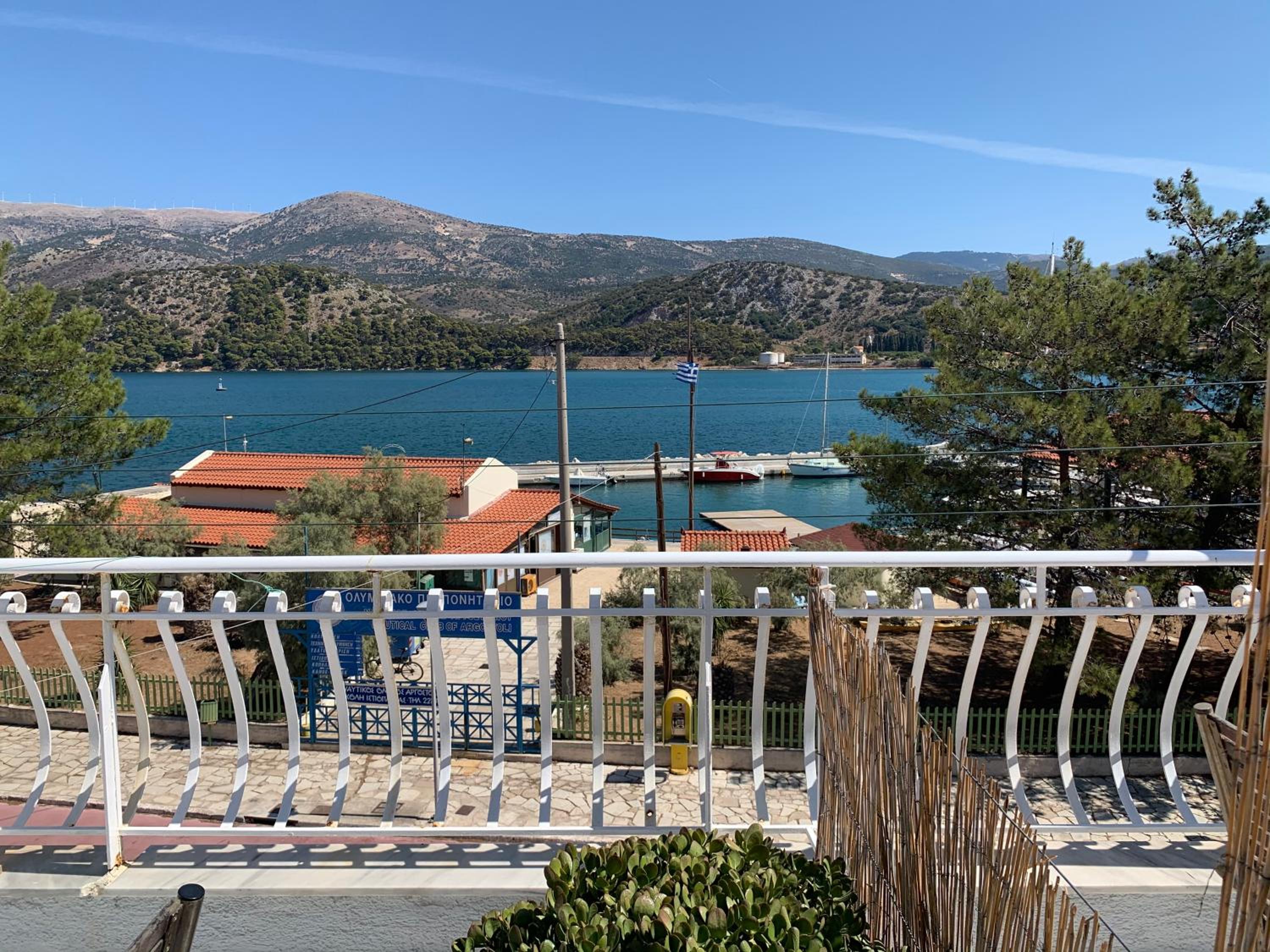 Double Room with Balcony and Sea View photo 3