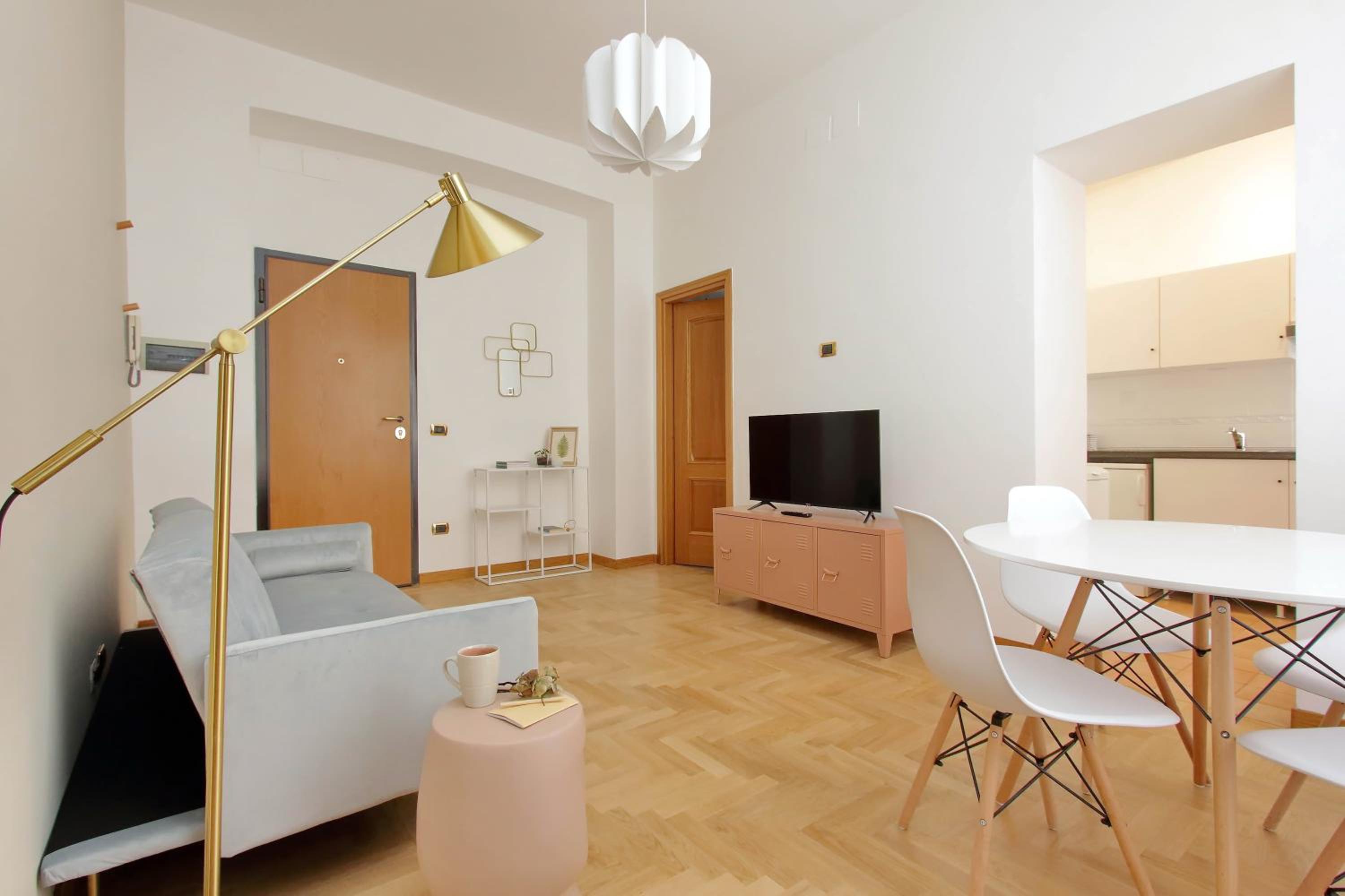 Apartment with View and Balcony photo 1
