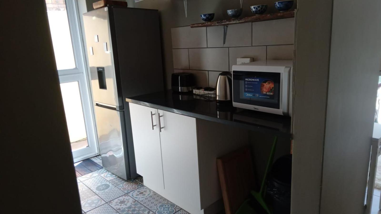 Bungalow - Photo 3