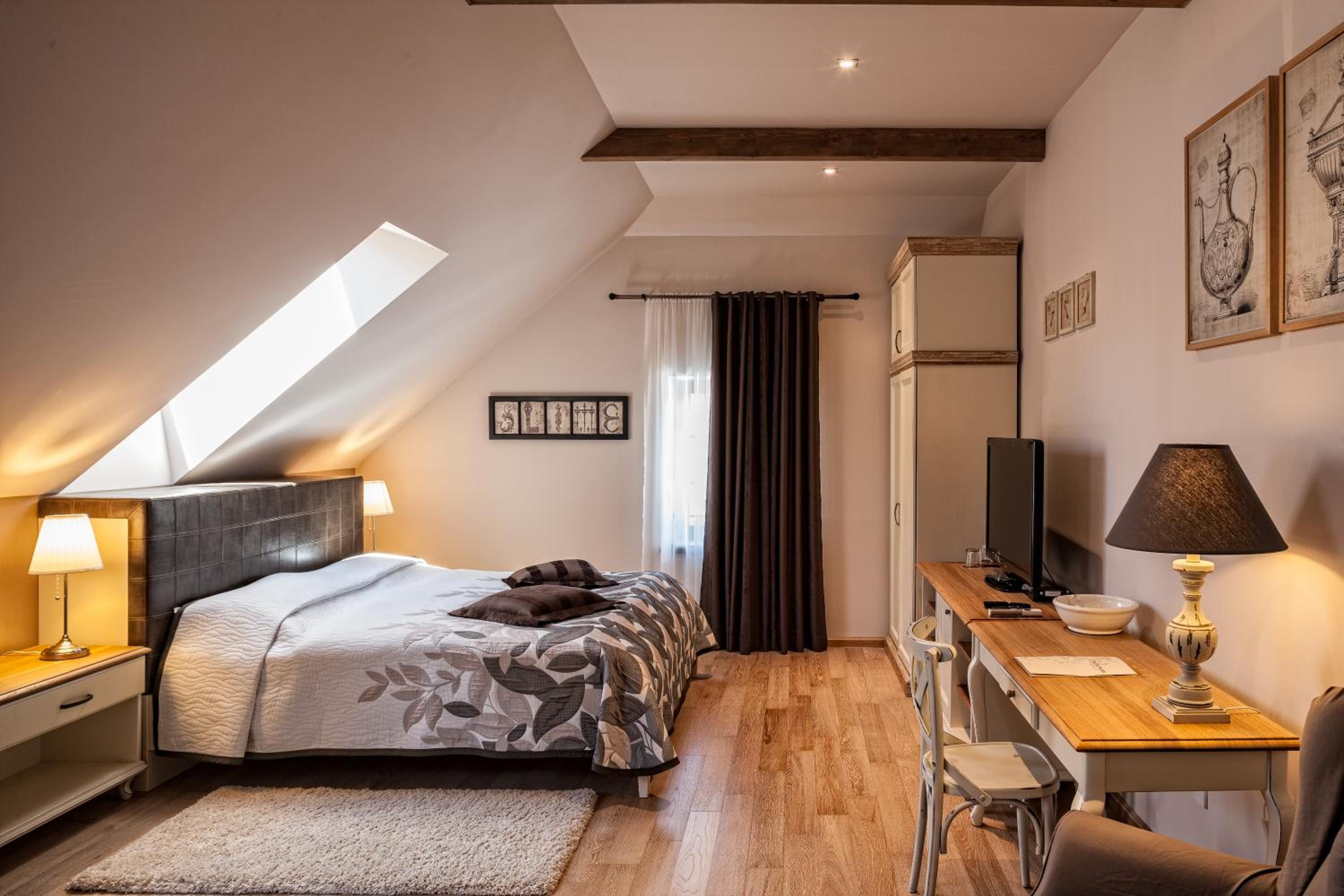 Deluxe Double Room photo 3