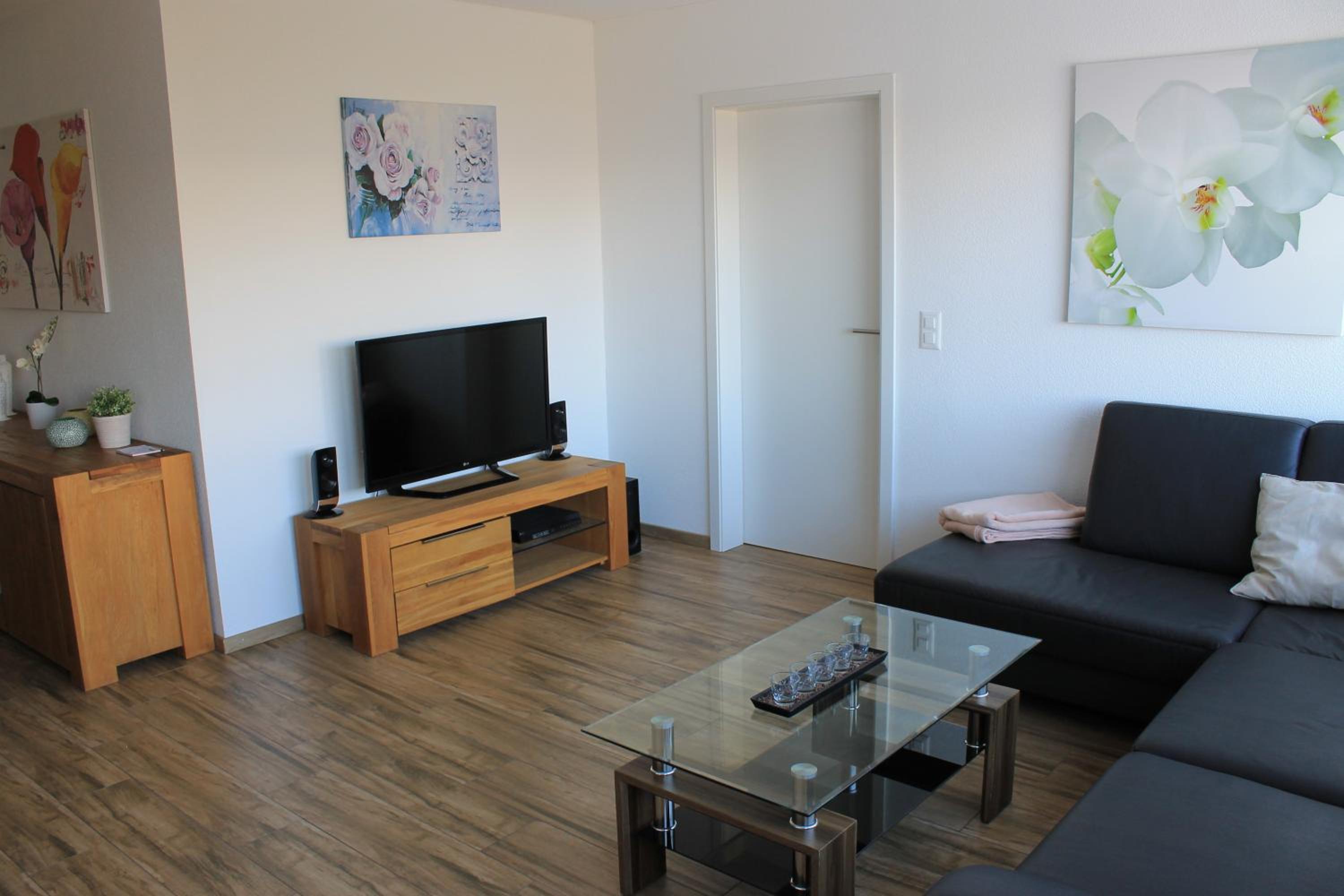 Two-Bedroom Apartment photo 3