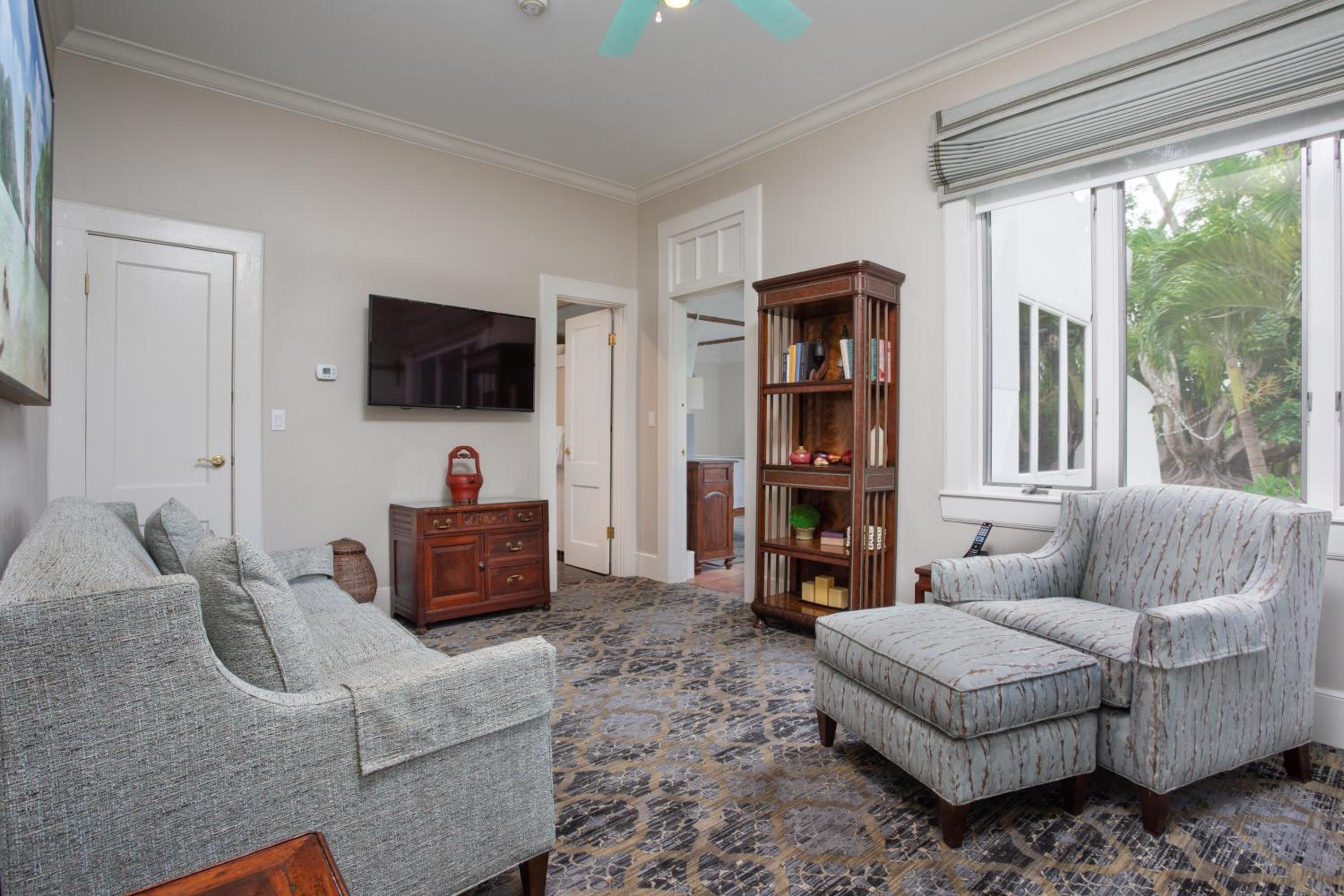 Two-Bedroom Suite photo 2