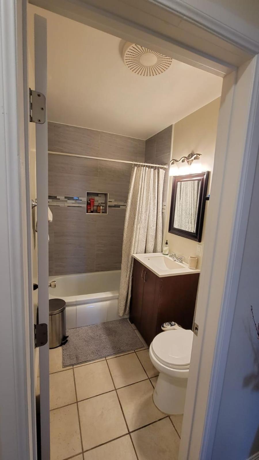 One-Bedroom Apartment - Photo 17