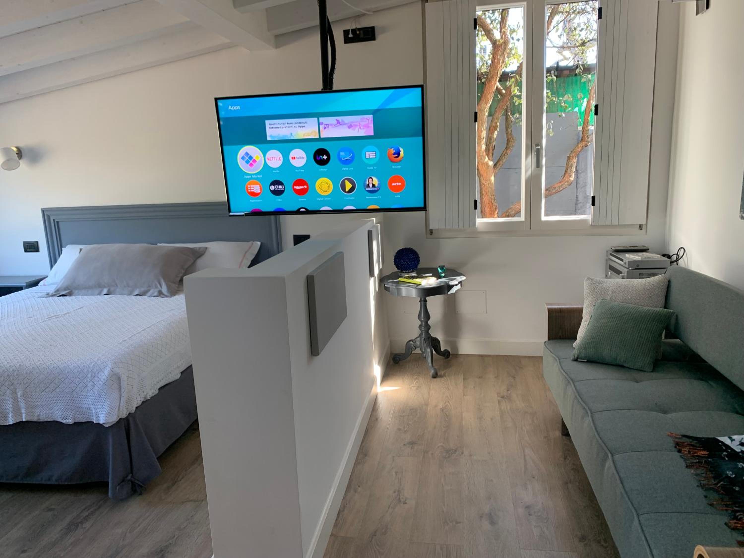 One-Bedroom House photo 1