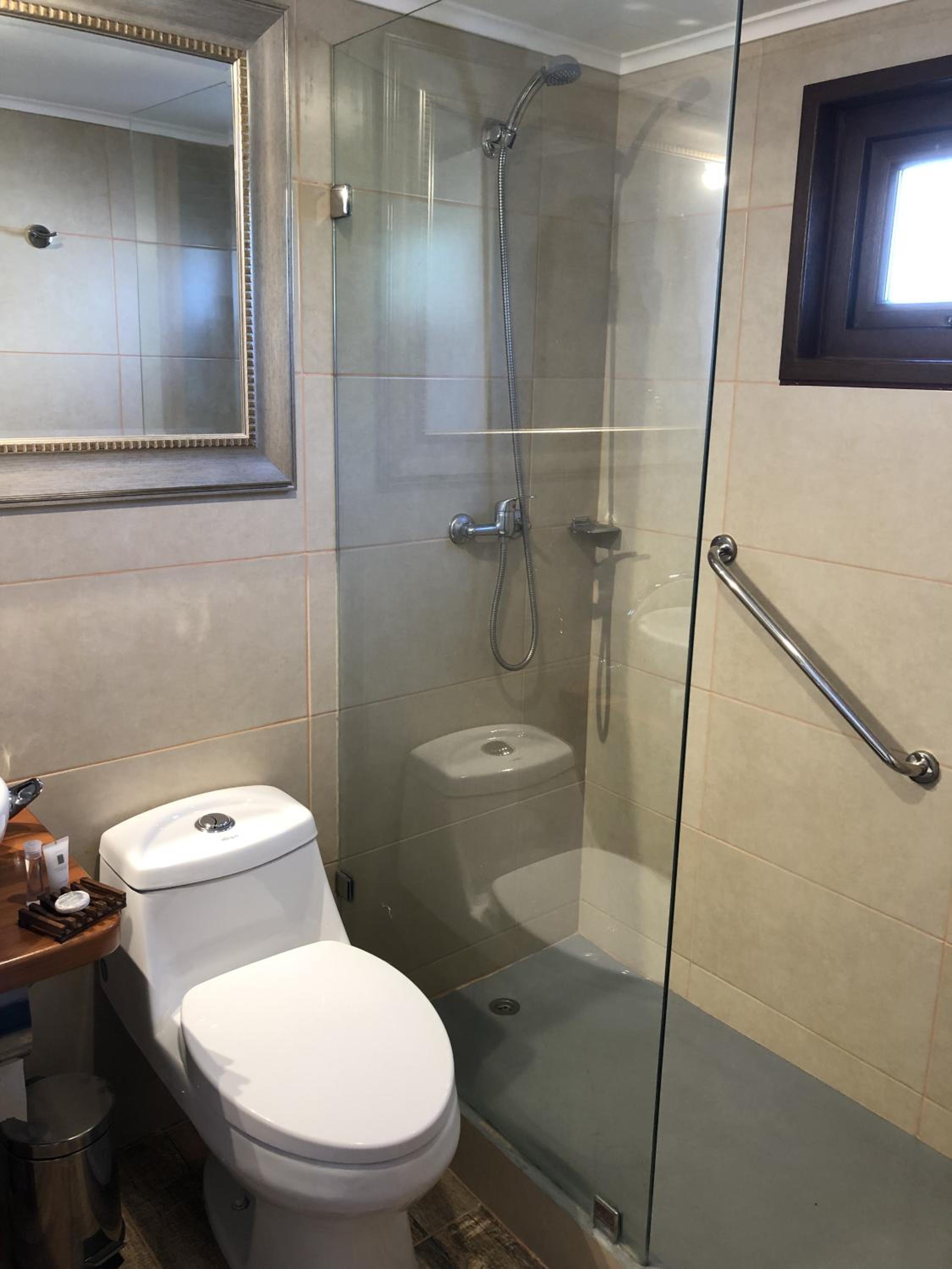 Twin Room with Private Bathroom photo 2