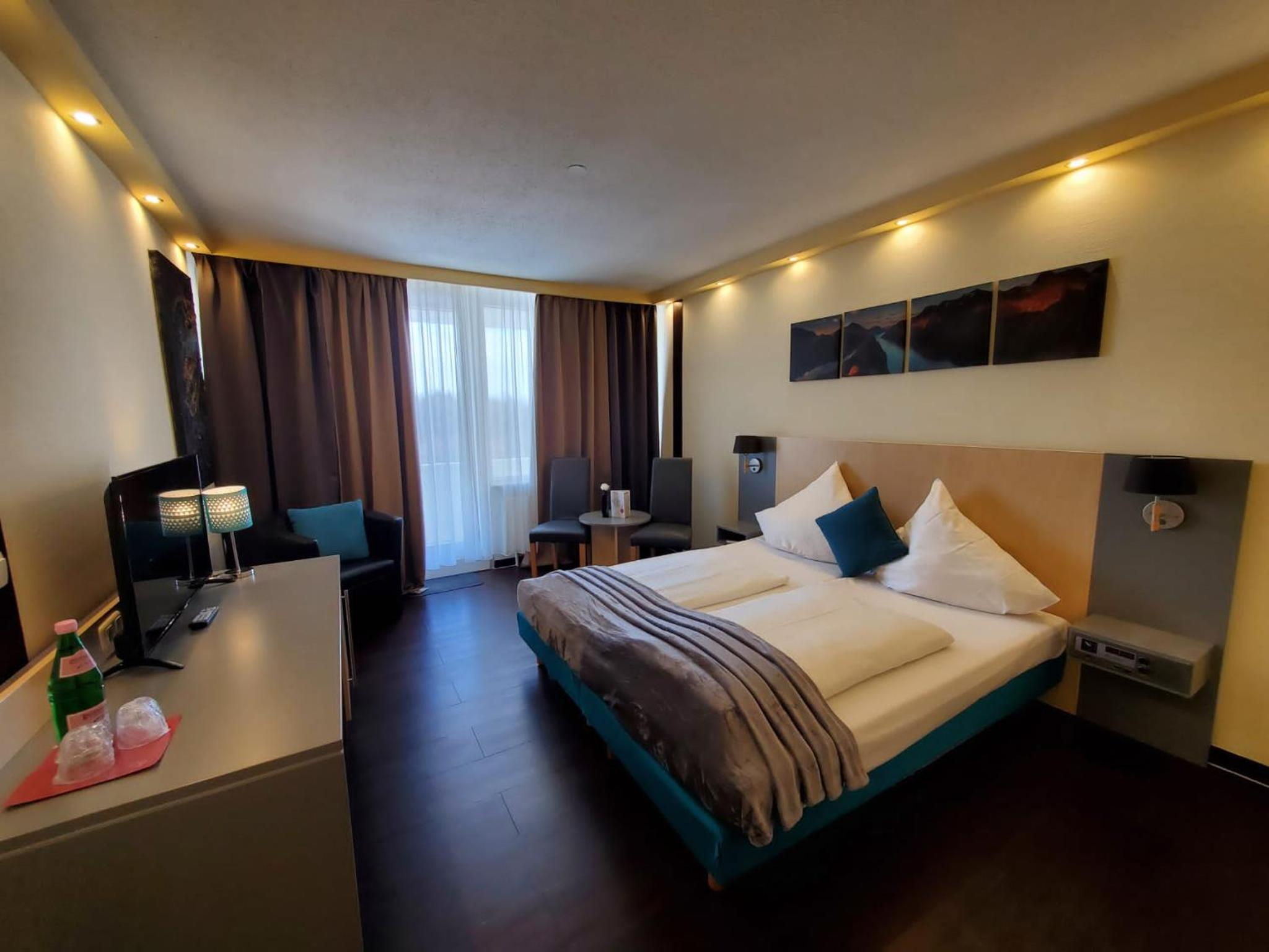 Comfort Double or Twin Room with Balcony - Photo 2