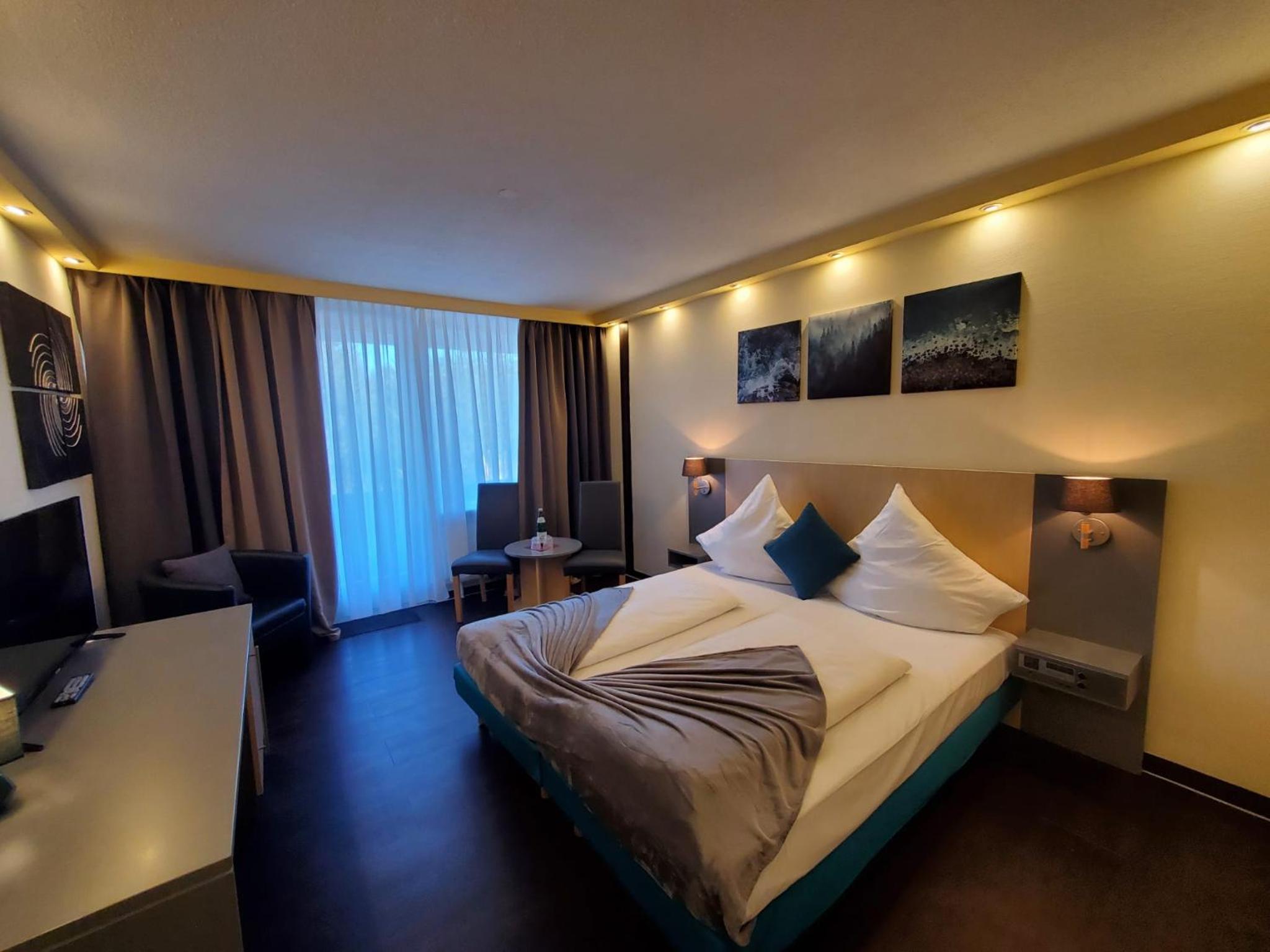 Comfort Double or Twin Room with Balcony - Photo 4