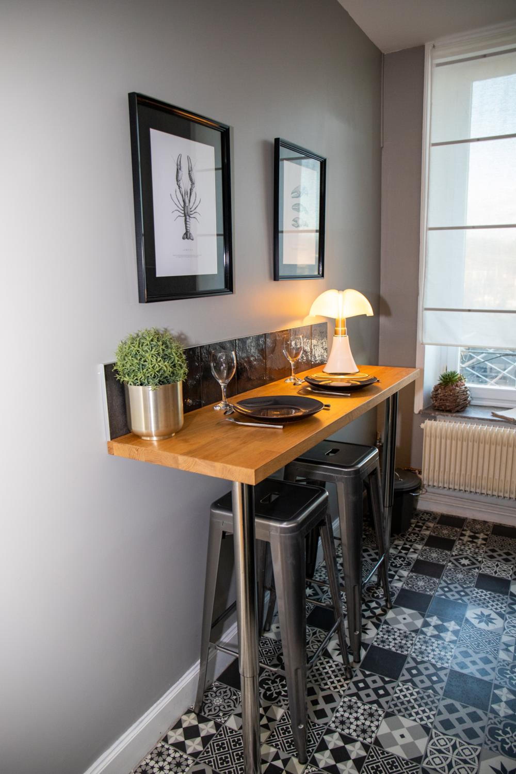 One-Bedroom Apartment - Photo 14