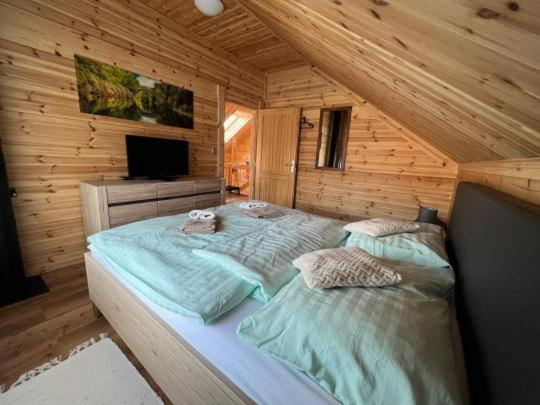 Four-Bedroom House - Photo 42