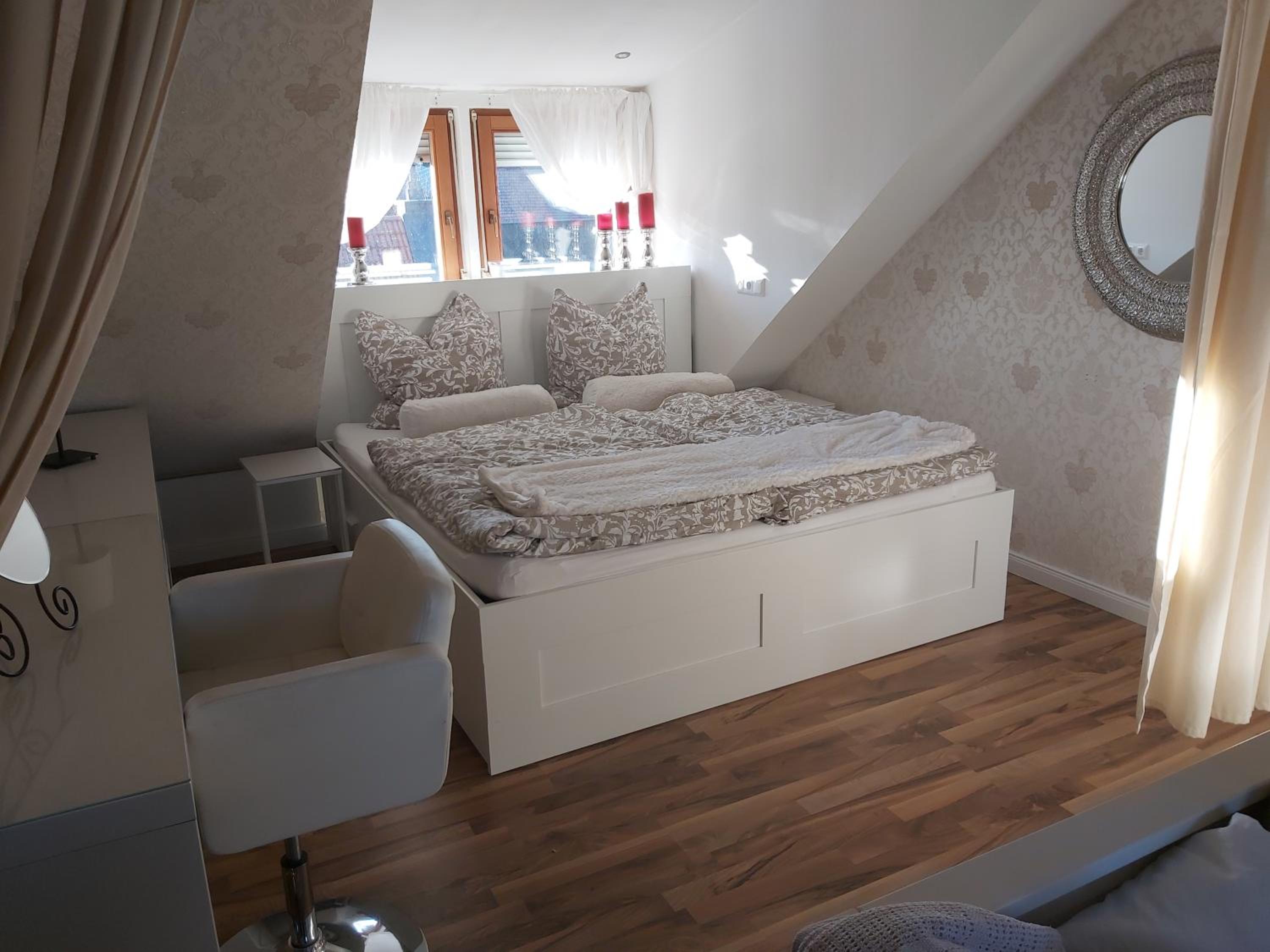 One-Bedroom Apartment - Photo 10