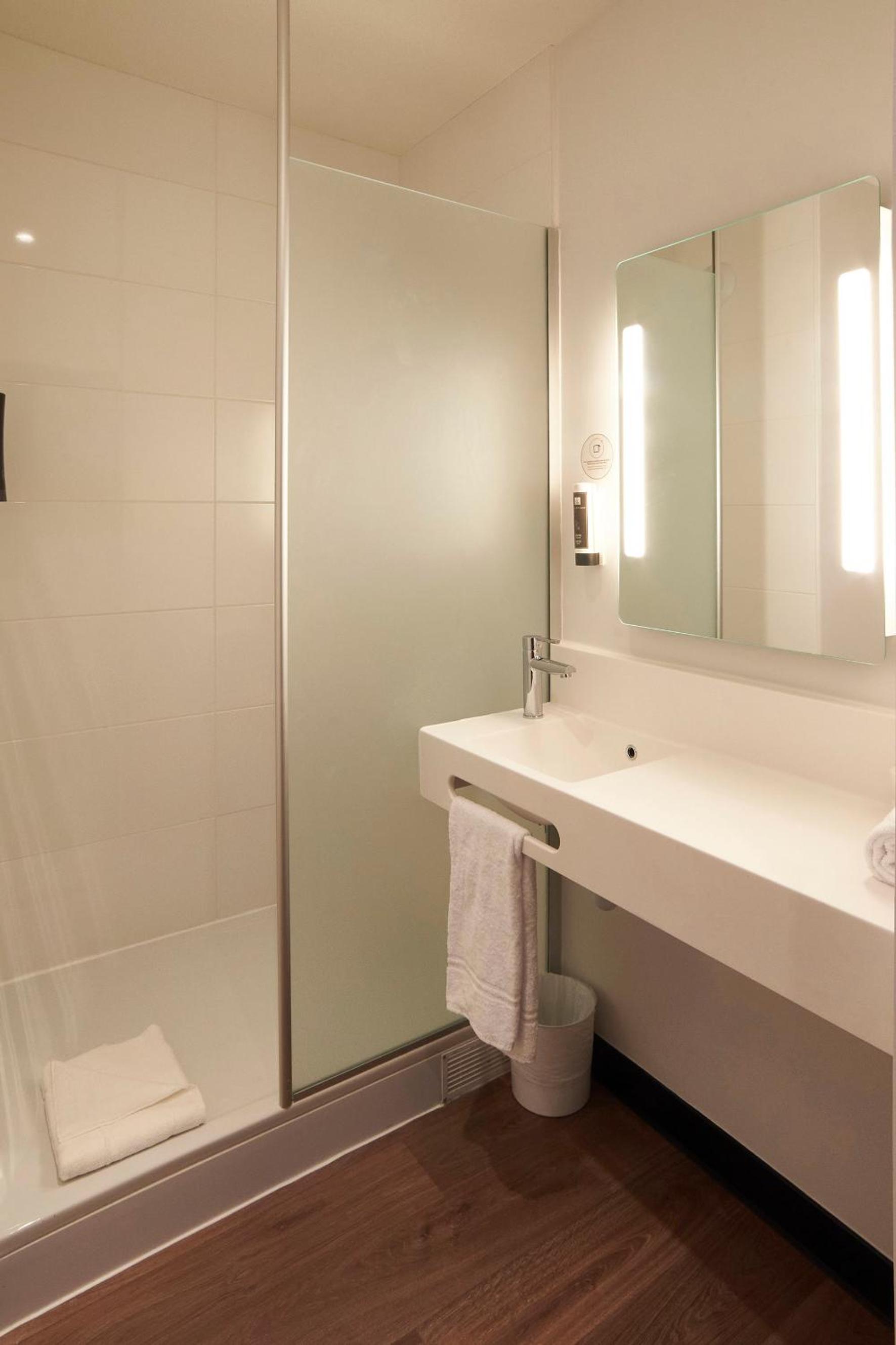 Double Room - Photo 4
