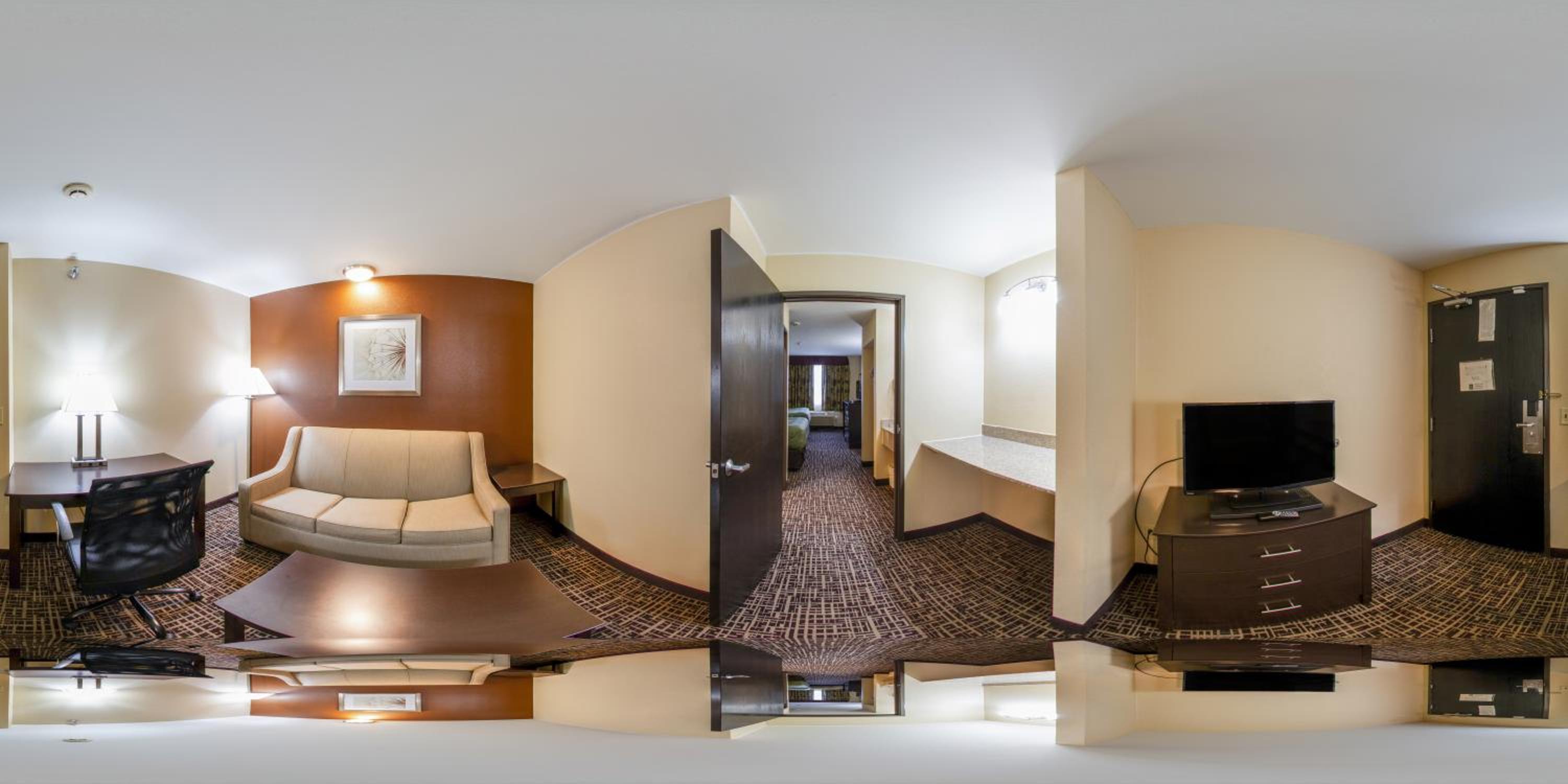 Suite with Two Queen Beds, non-smoking  - Photo 2