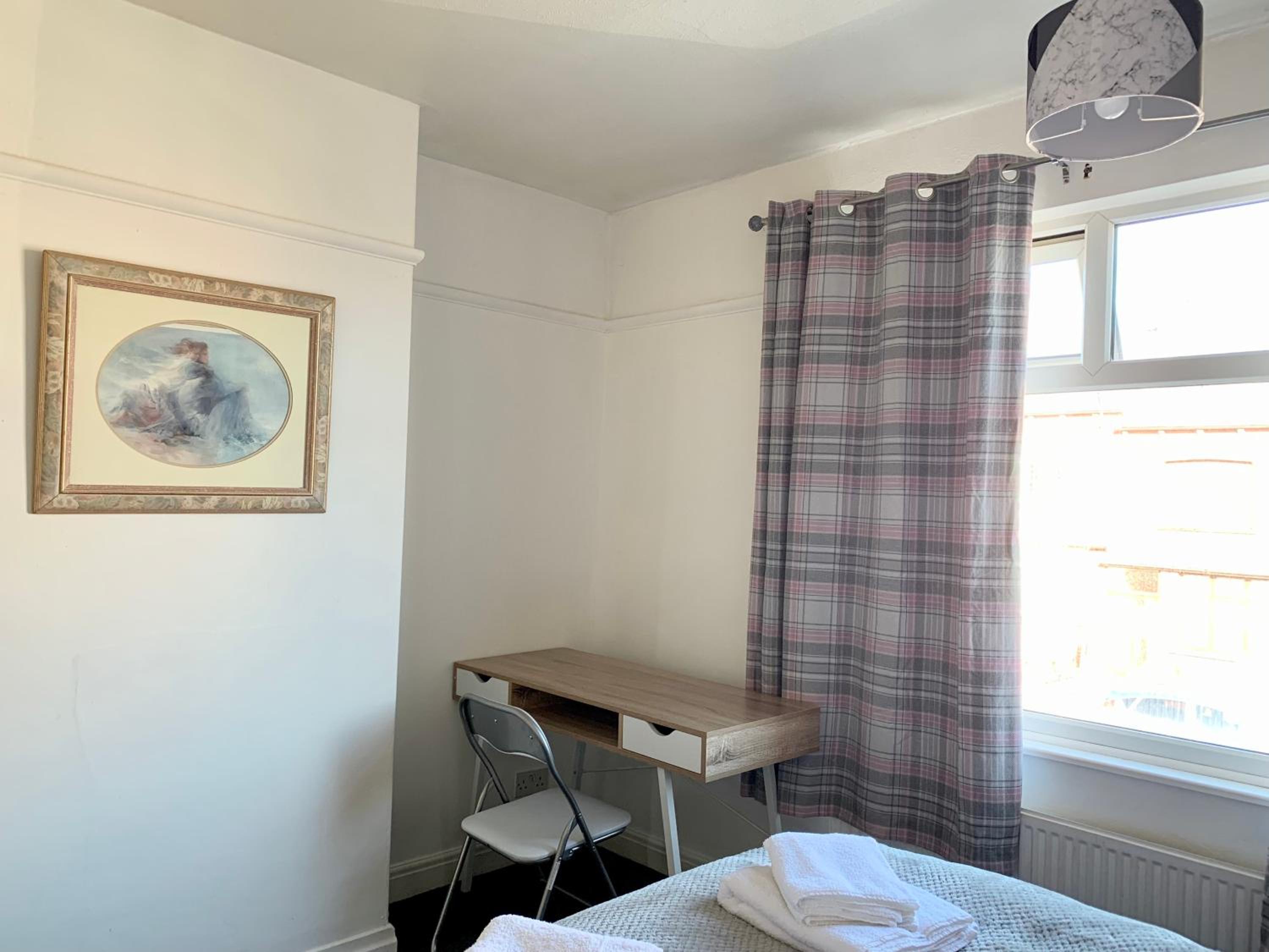 Two-Bedroom Apartment - Photo 36