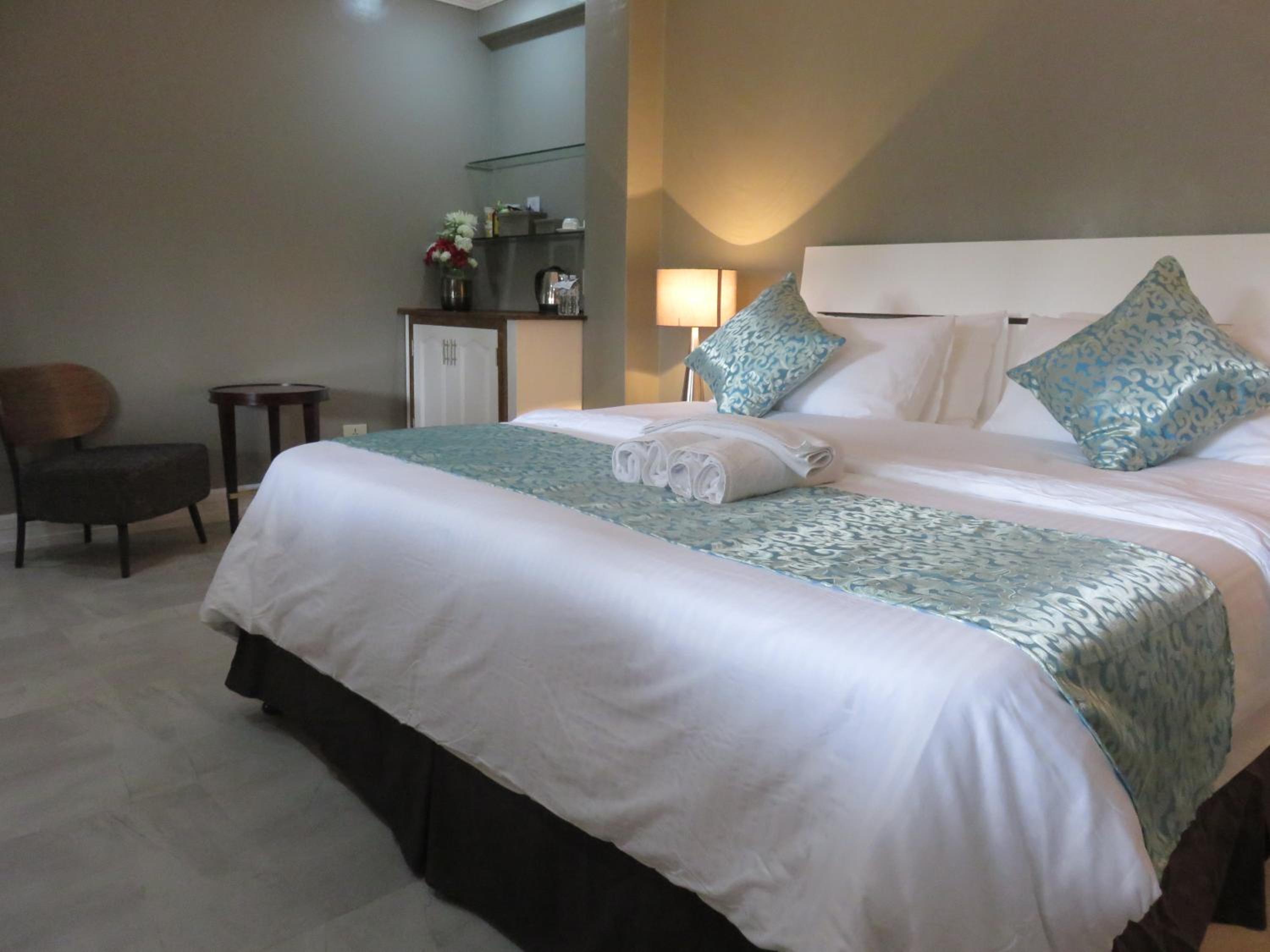 Deluxe Double Room with Balcony photo 1