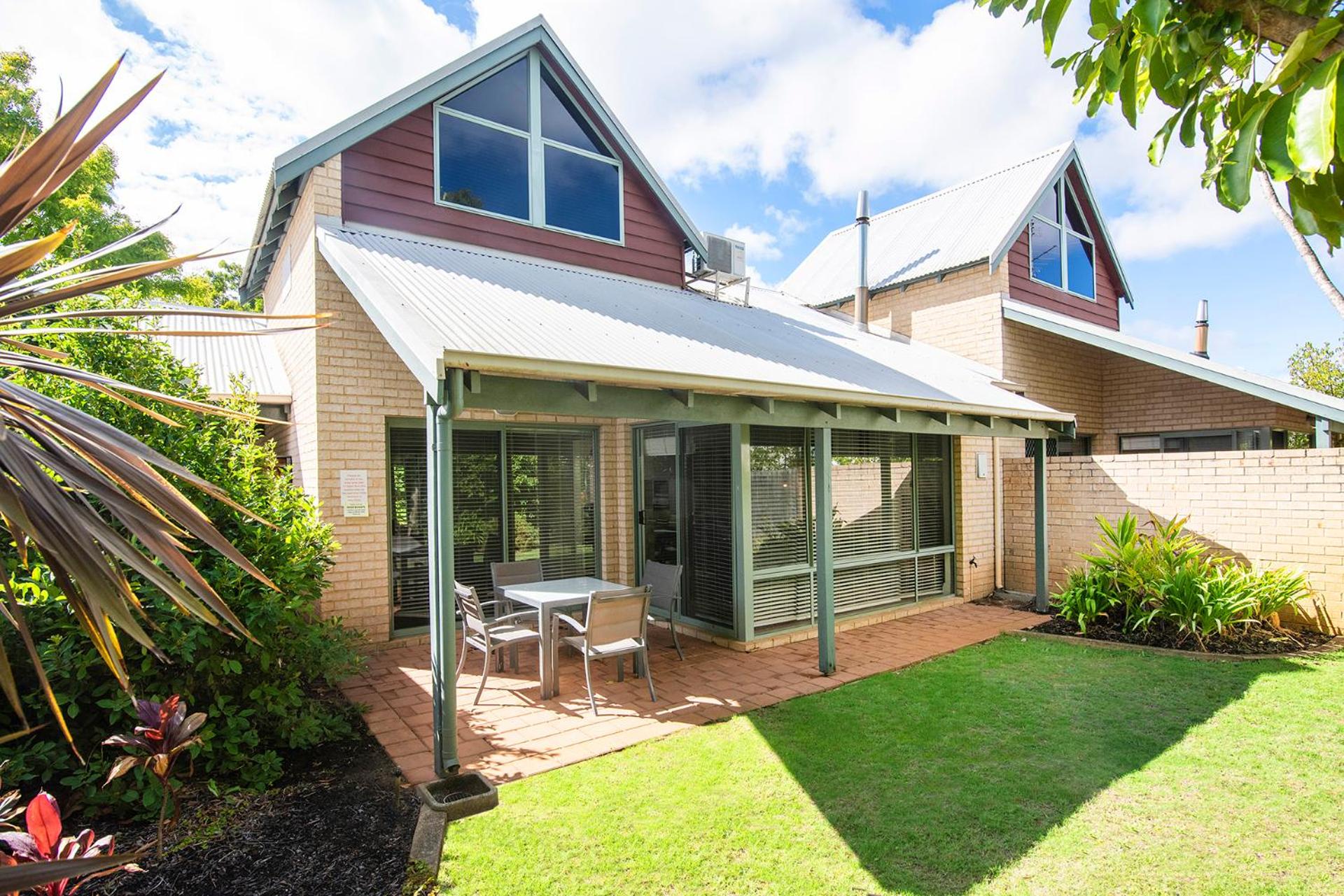 Two-Bedroom Villa with Log Fire photo 2