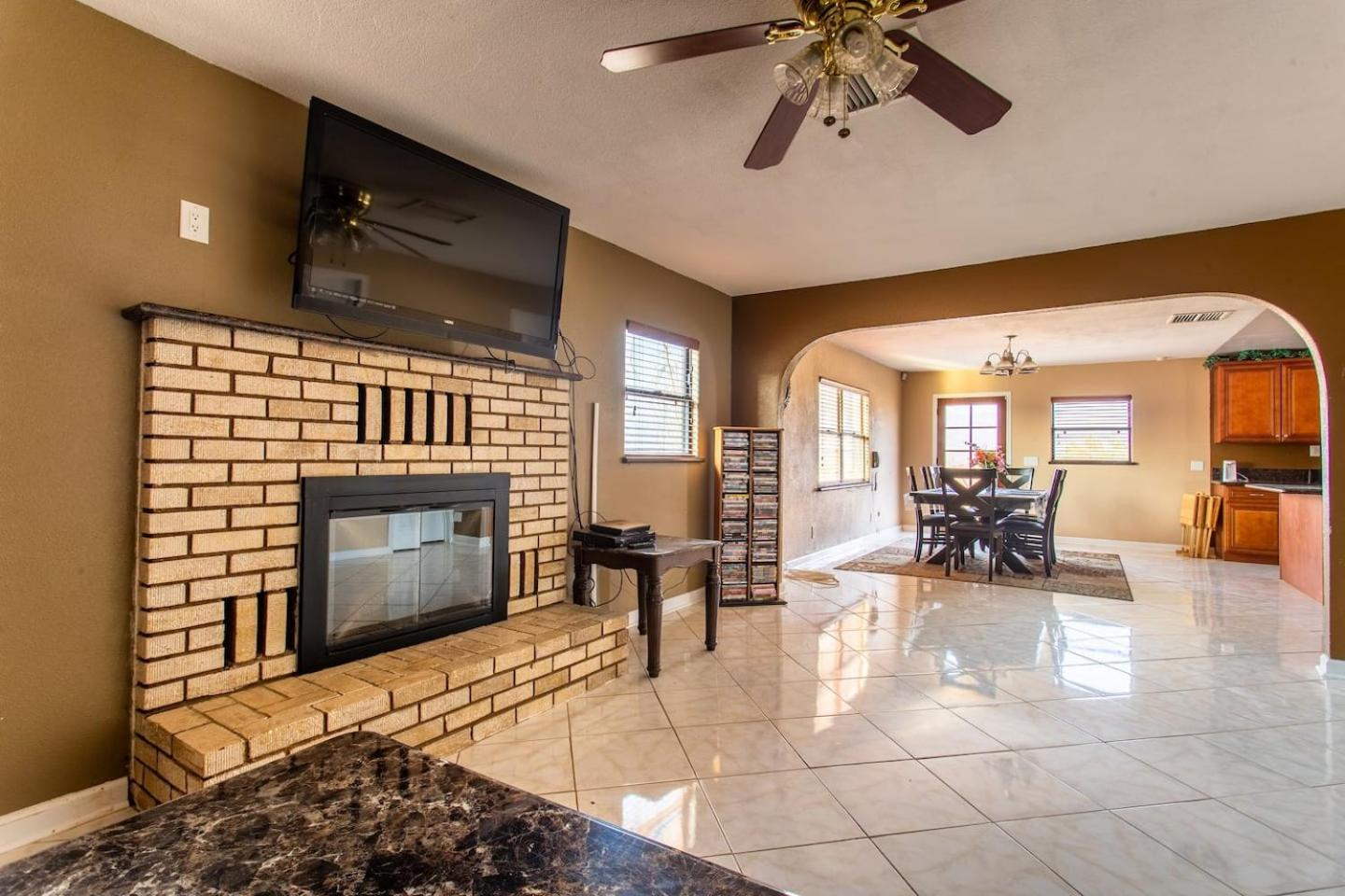 Three-Bedroom House - Photo 36