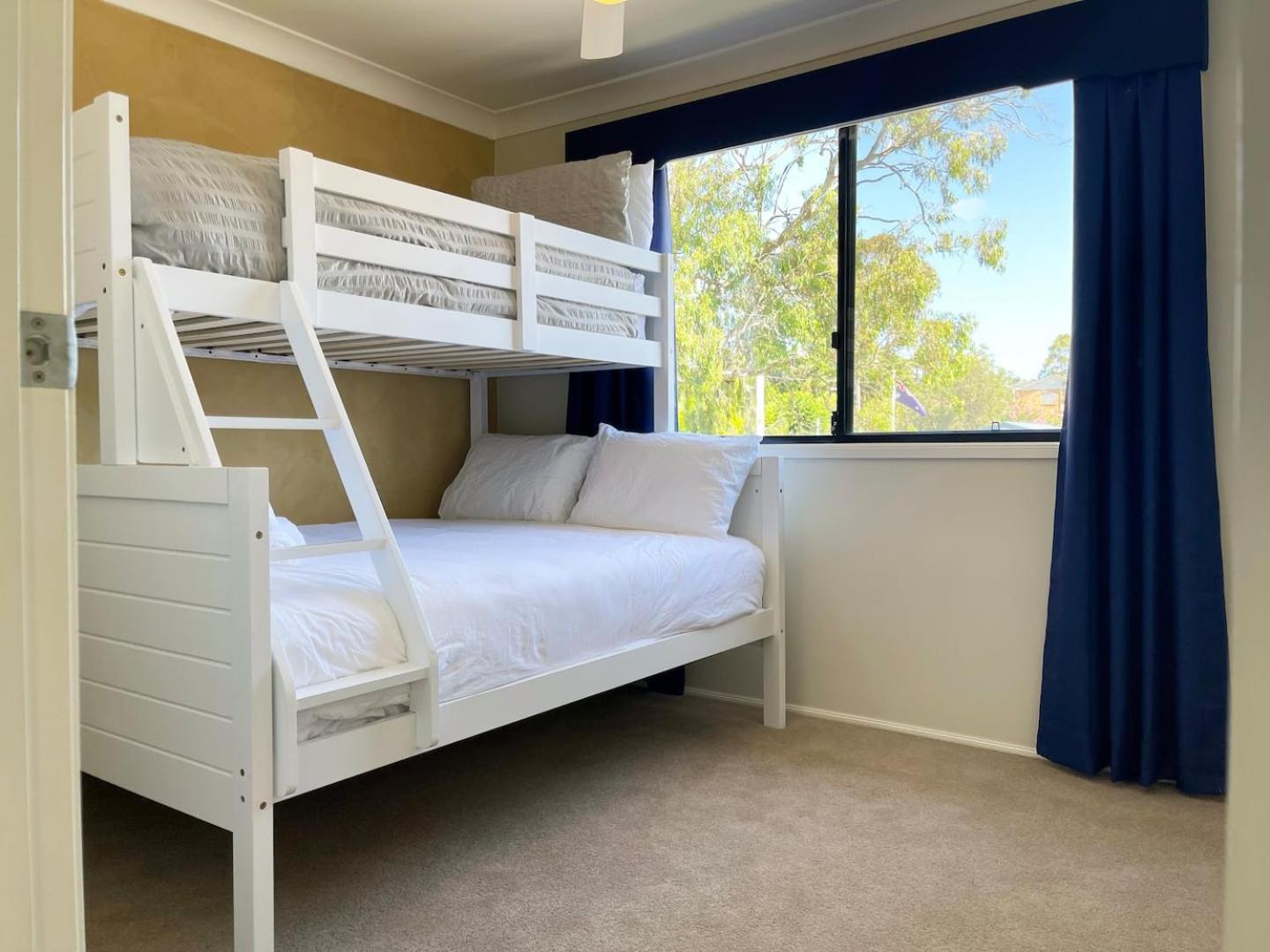 Four-Bedroom House photo 1