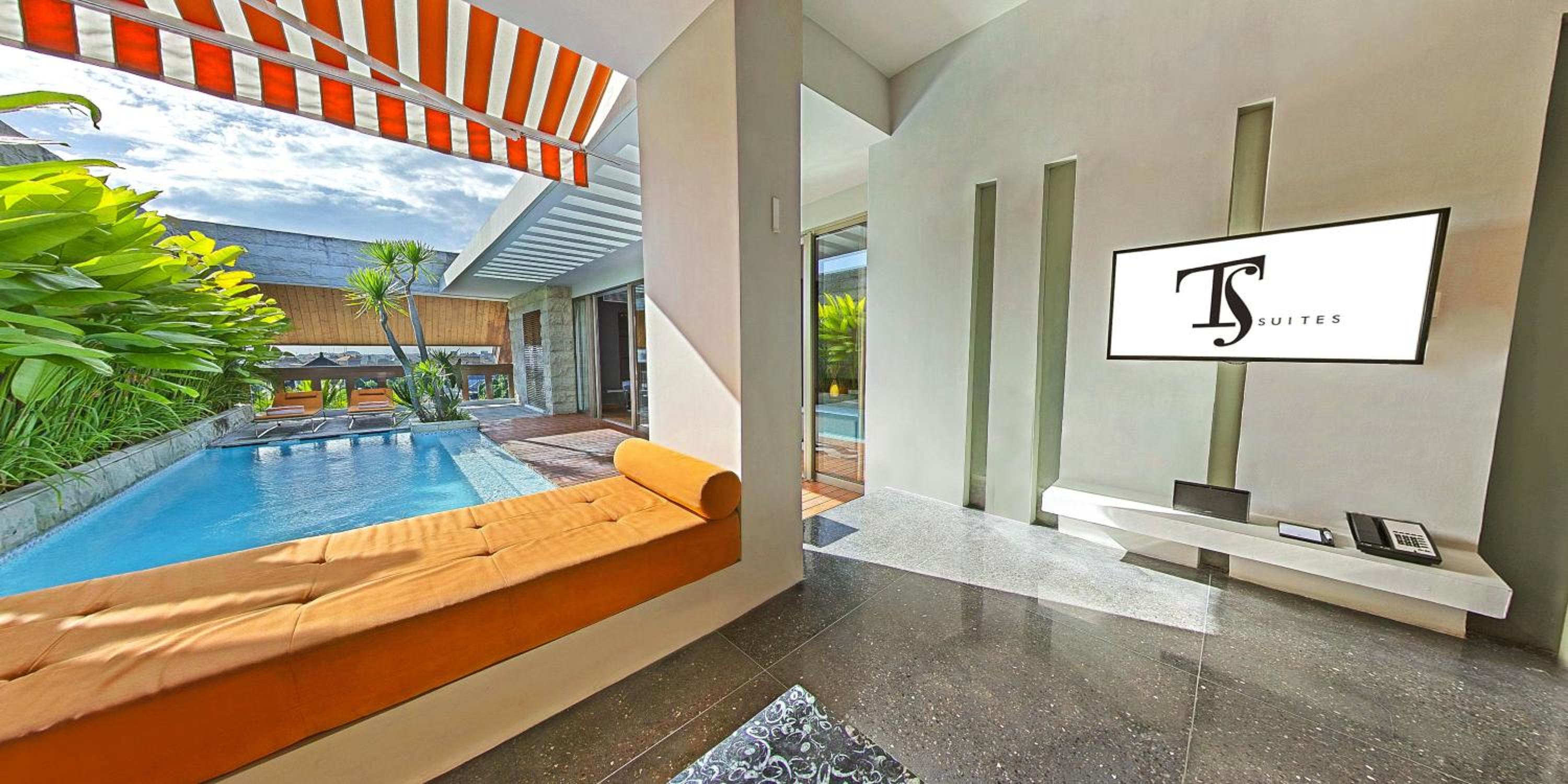 TSky Two-Bedroom Rooftop Villa with Private Pool